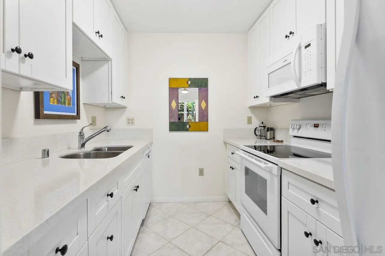 Photo #6: 250023265 Listing 