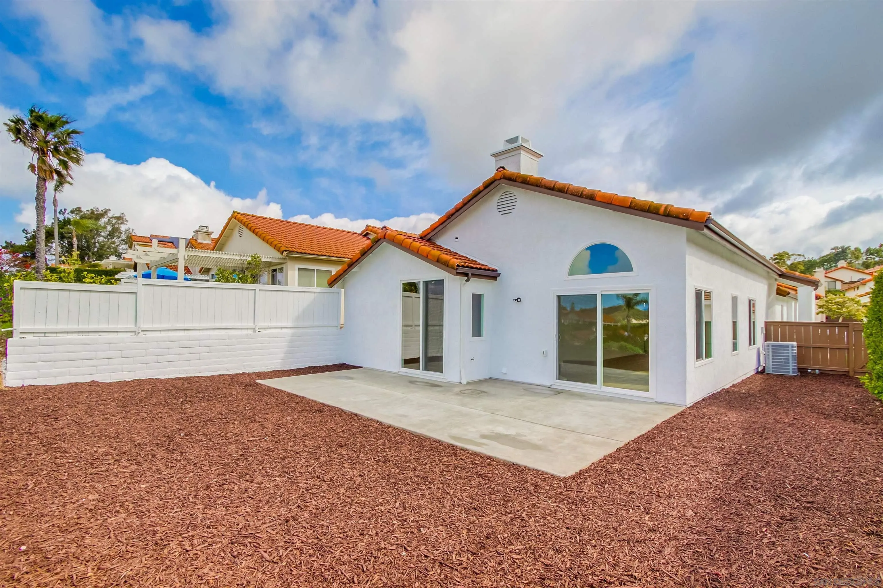 https://cdn.realtyfeed.com/cdn/127/250023281/3b7b41c08f86989347722fb7c41559b0.webp