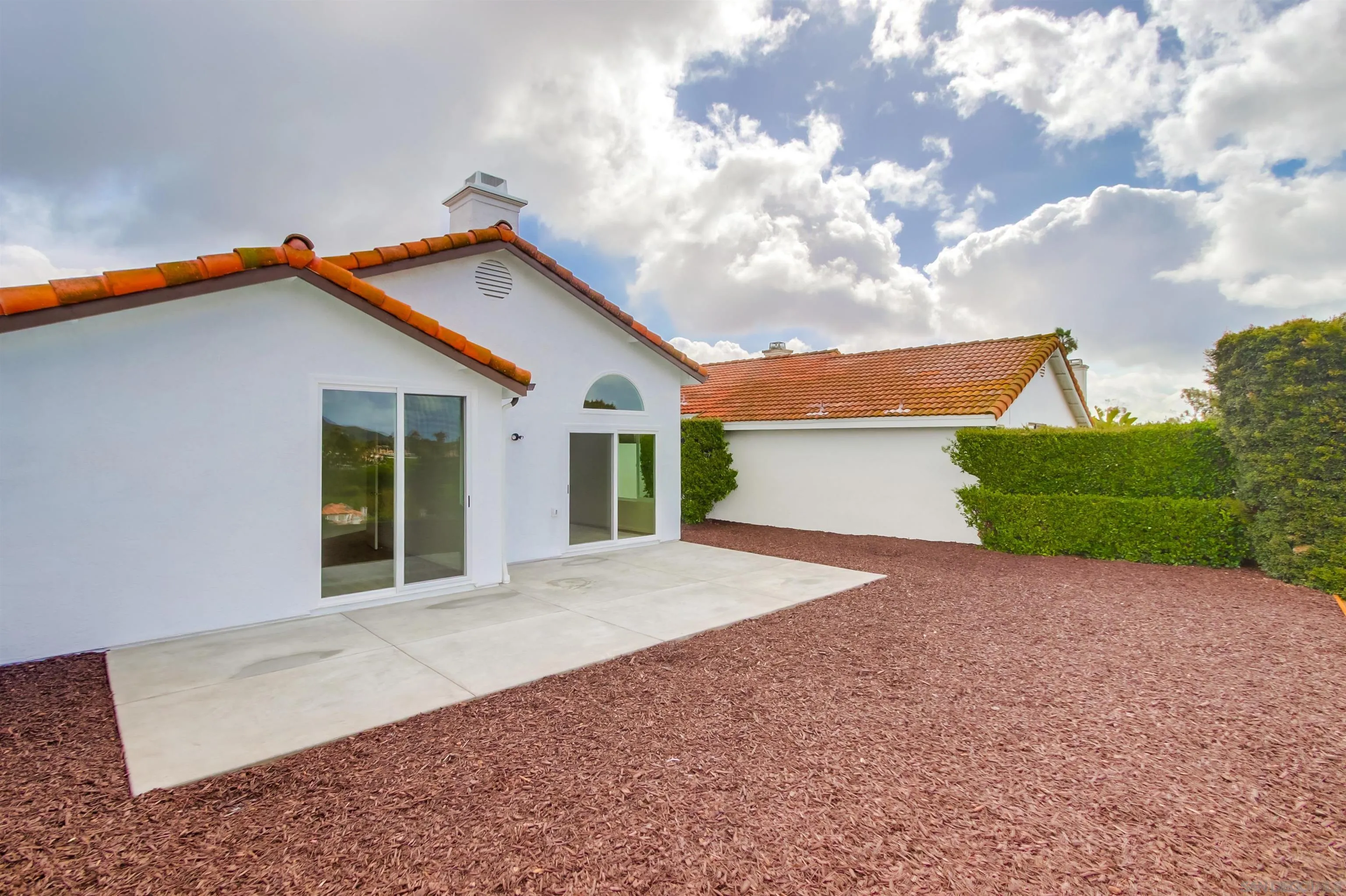 https://cdn.realtyfeed.com/cdn/127/250023281/a411e77b6559cee8255258d400872618.webp