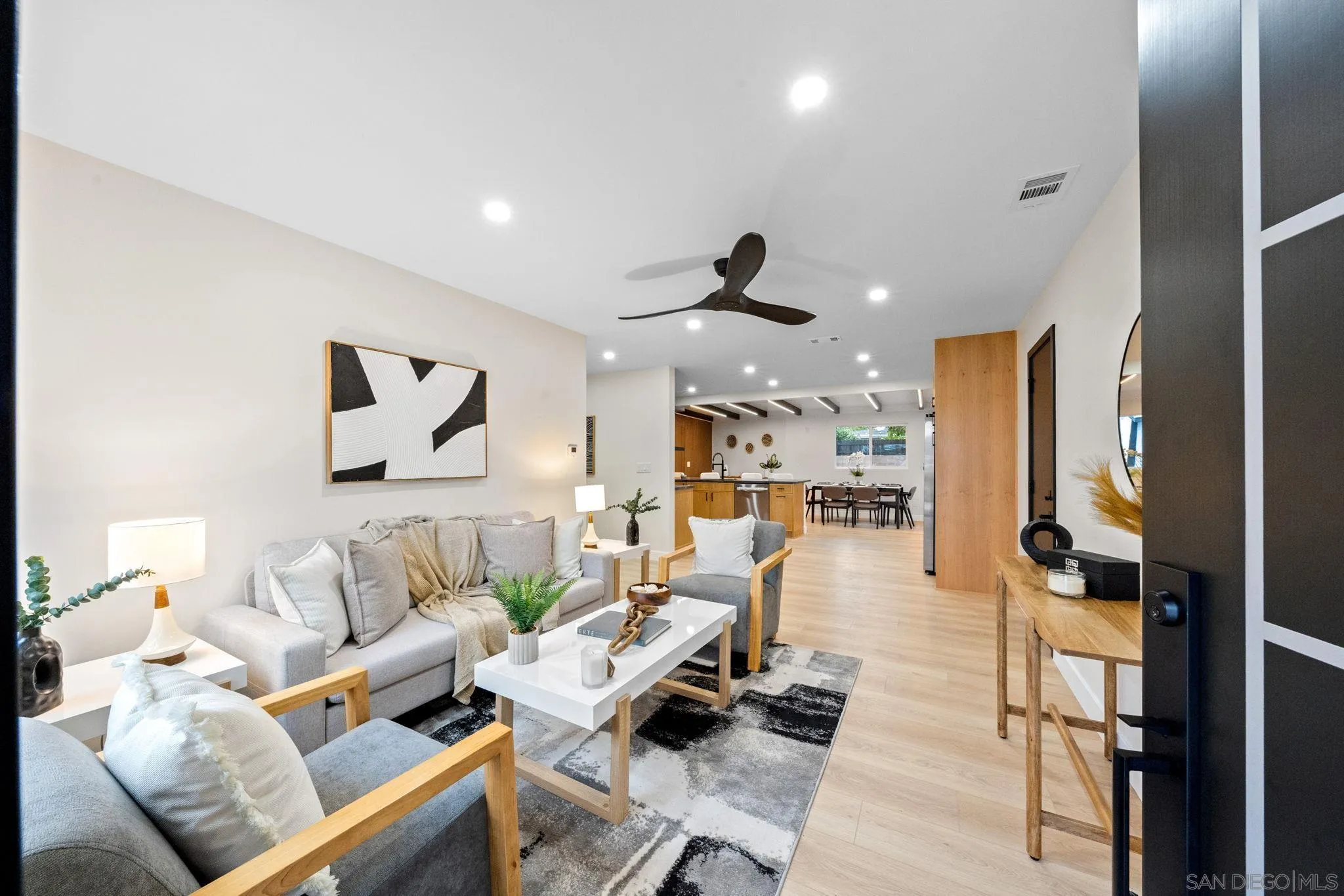 https://cdn.realtyfeed.com/cdn/127/250023282/280a836967845ac4ce75e30a3ac7d757.webp