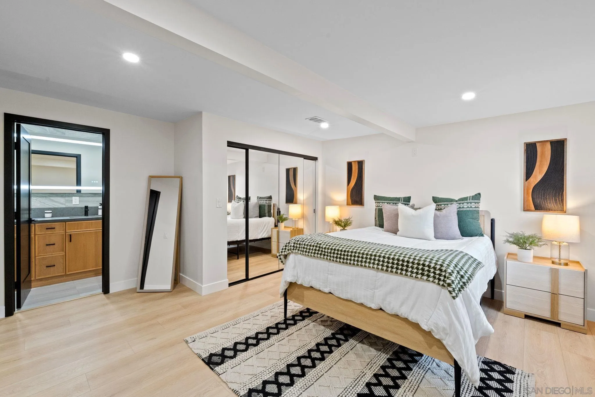 https://cdn.realtyfeed.com/cdn/127/250023282/407dea4b5c961ccc287403d127562133.webp