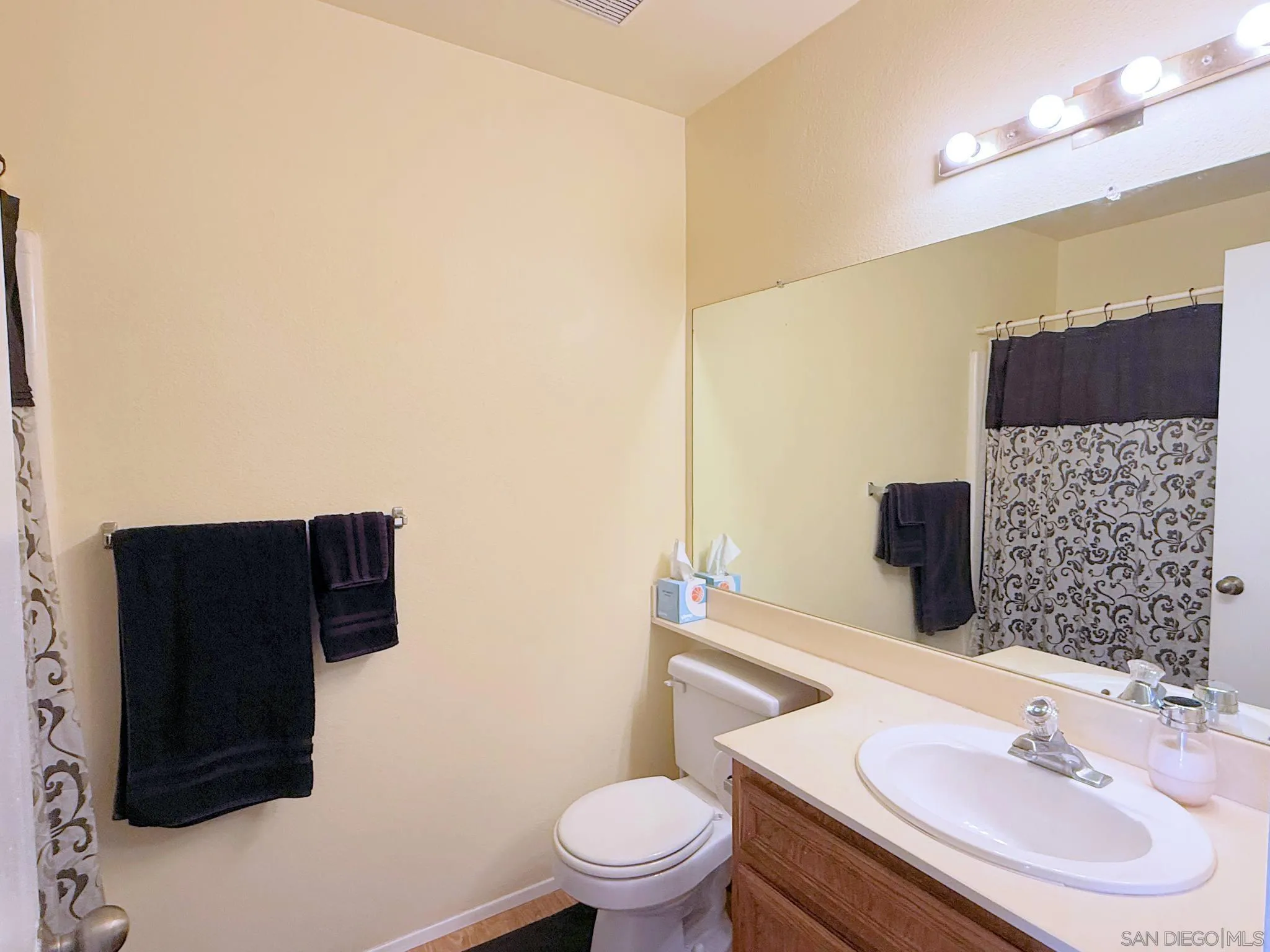 Photo #11: 250023319 Listing: Photo #11