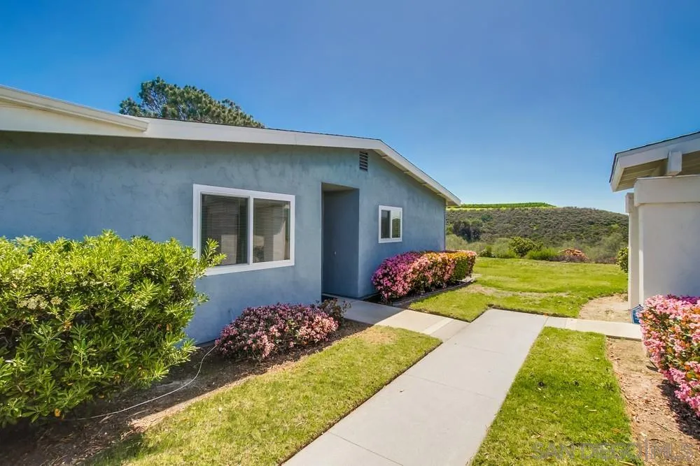Photo #2: 250023329 Listing 