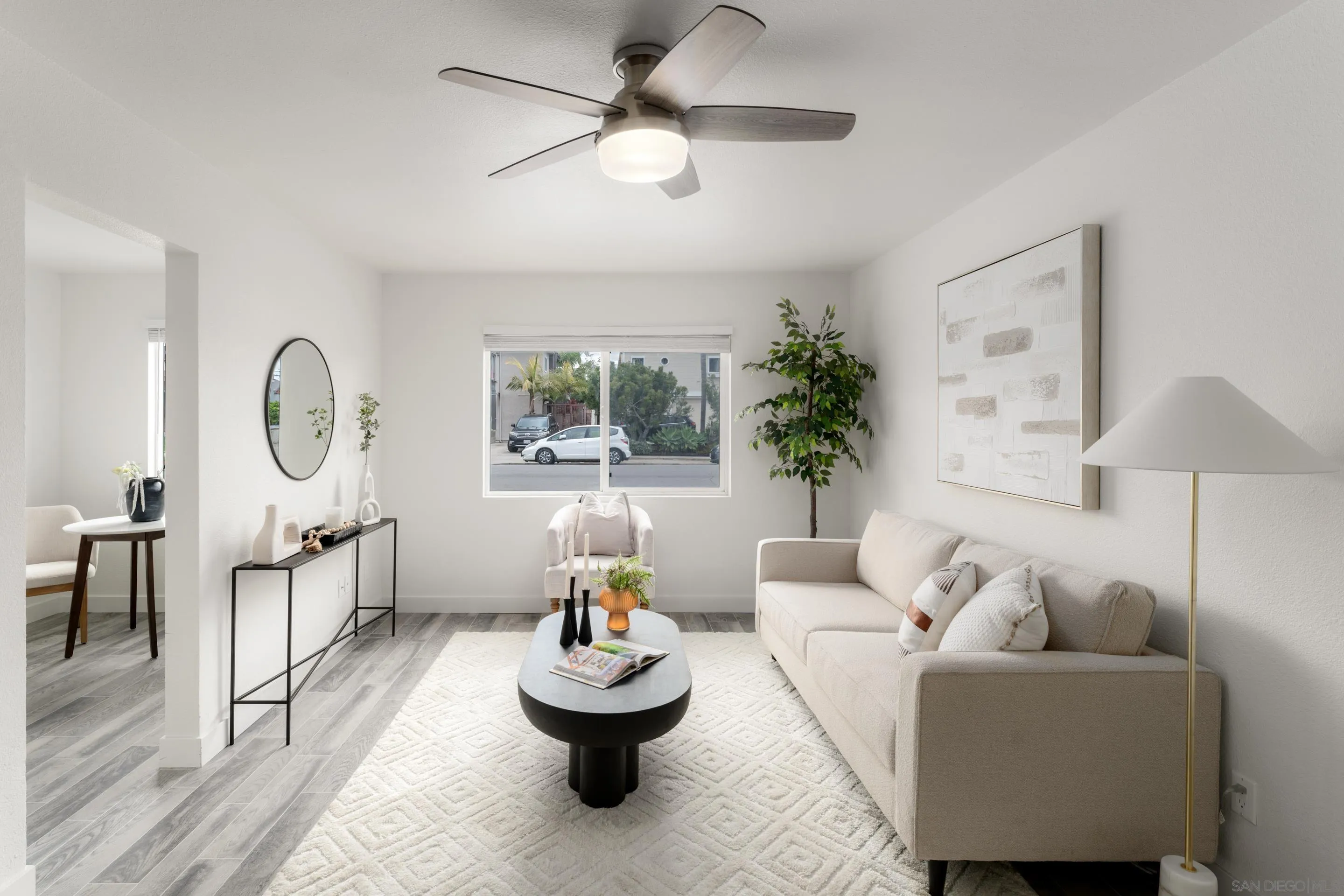 Photo #2: 250023341 Listing 