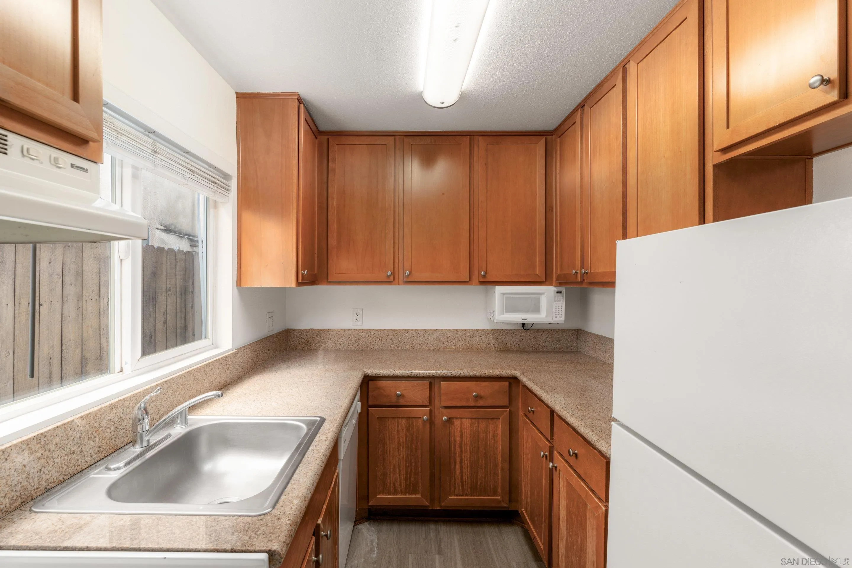 Photo #7: 250023343 Listing: Photo #7