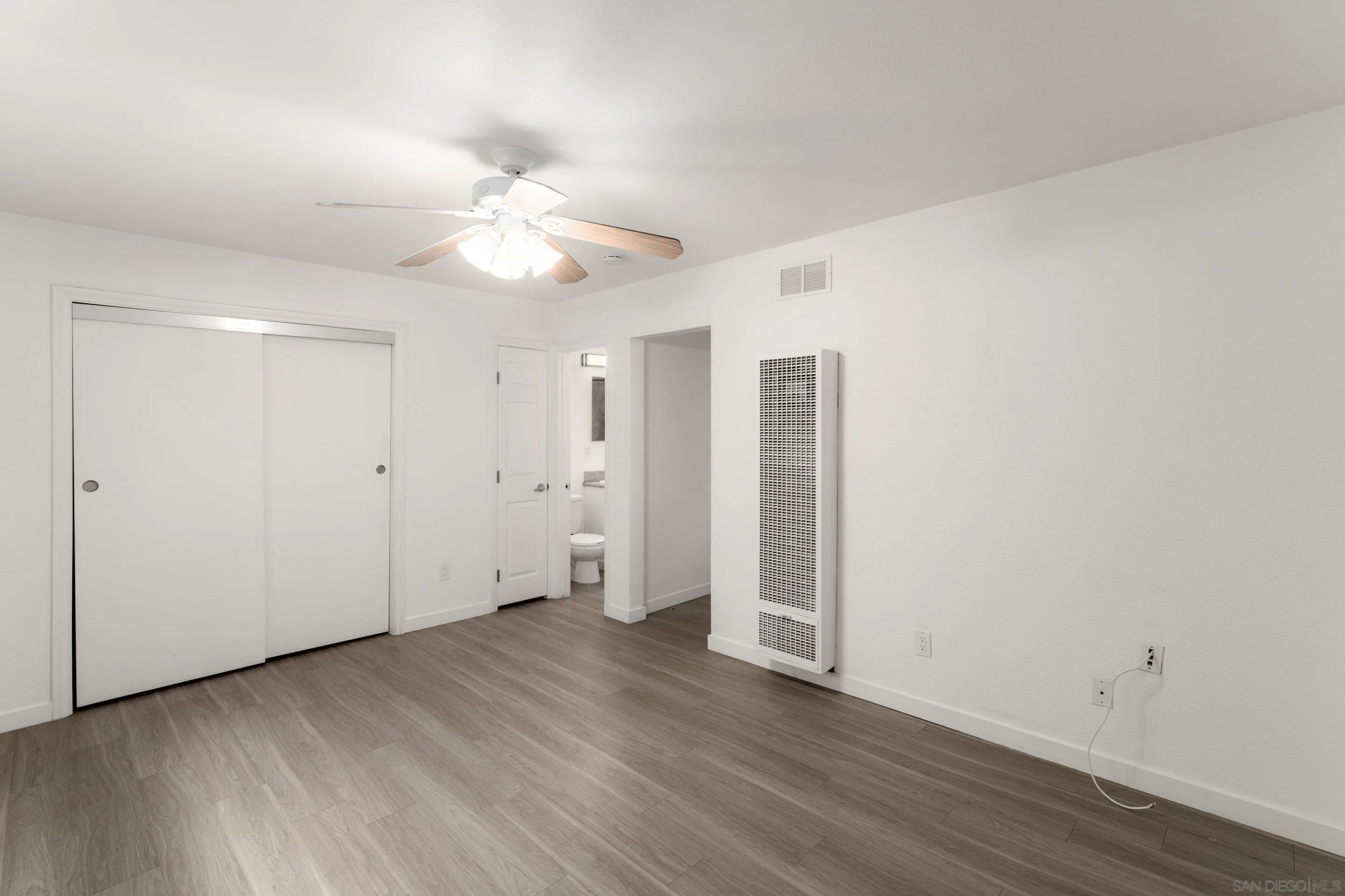 Photo #3: 250023343 Listing 