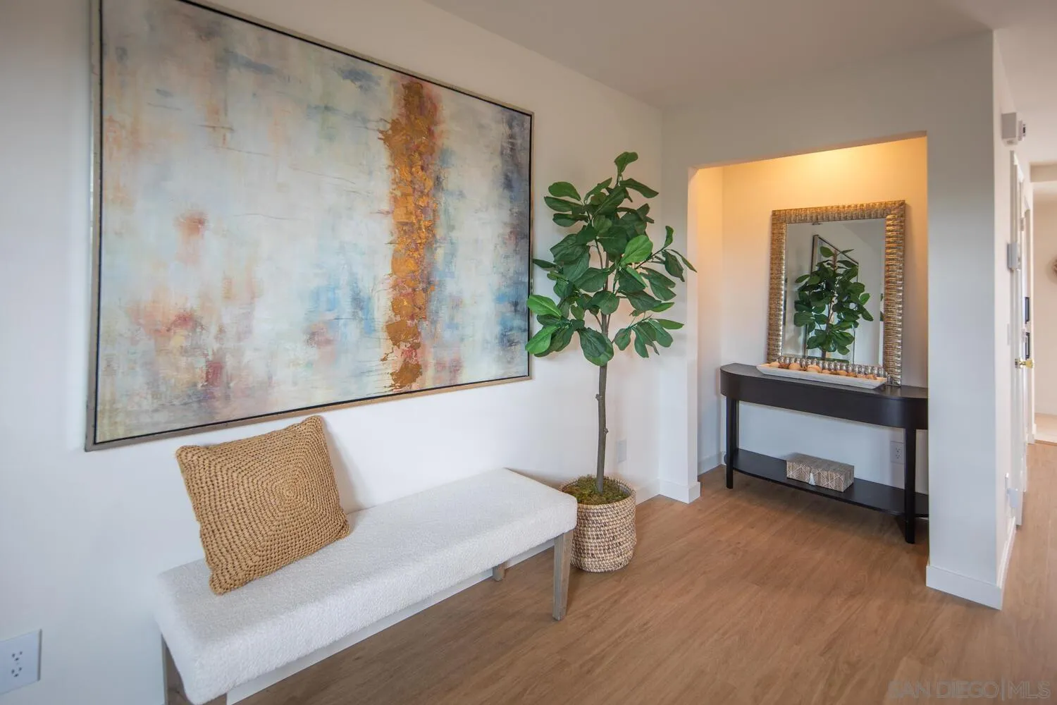 Photo #4: 250023359 Listing 