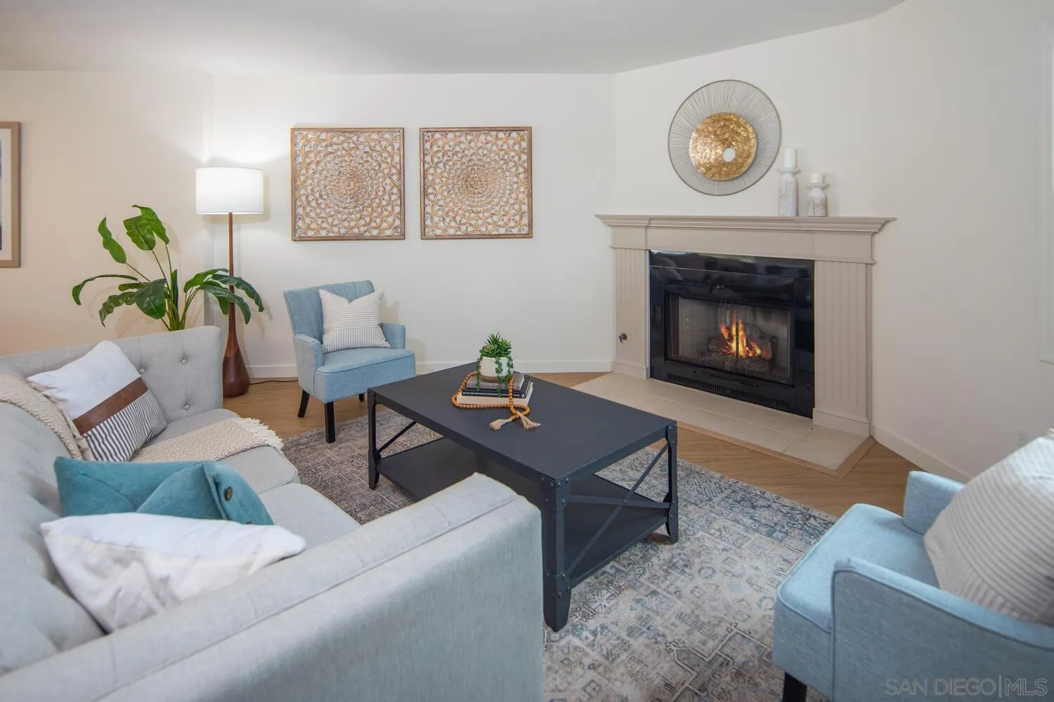 Photo #5: 250023359 Listing 