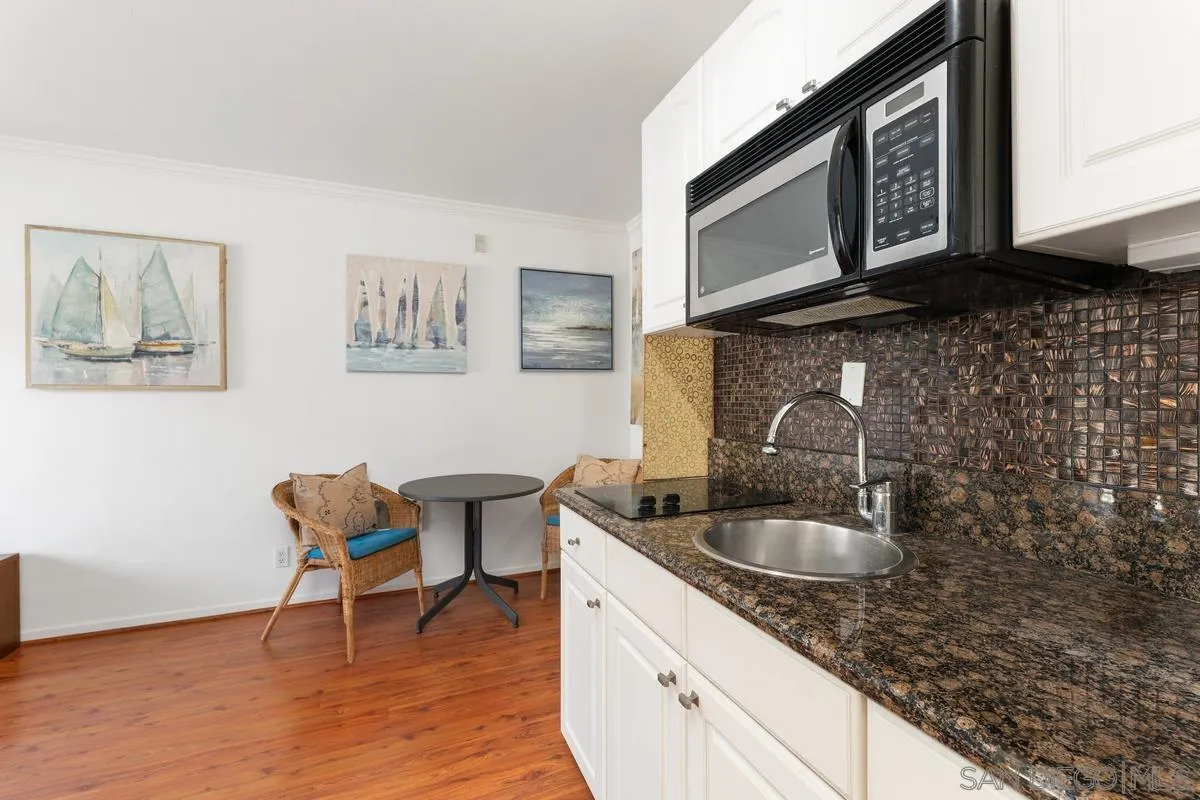 Photo #13: 250023360 Listing: Photo #13