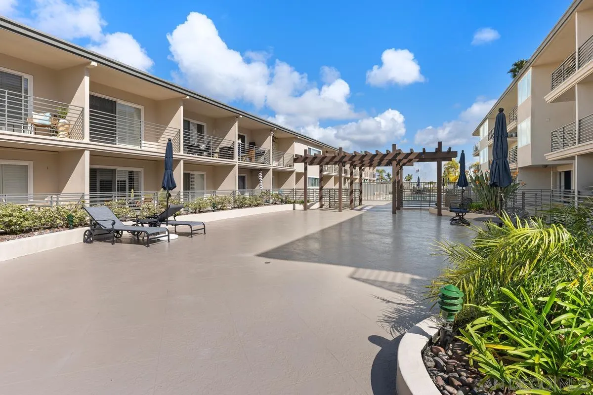 Photo #21: 250023360 Listing: Photo #21