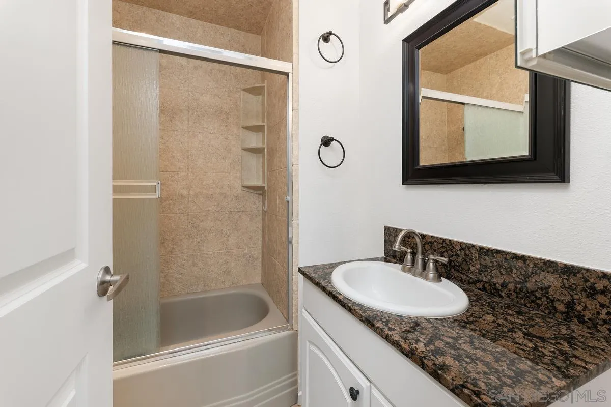 Photo #15: 250023360 Listing: Photo #15