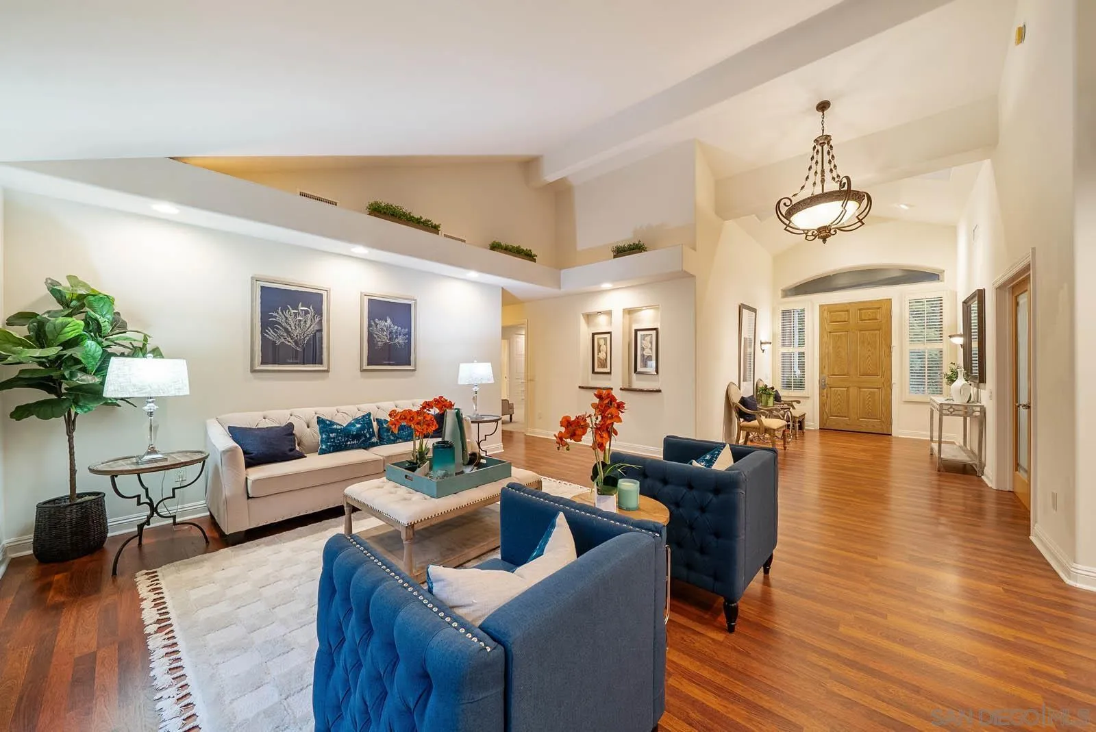 https://cdn.realtyfeed.com/cdn/127/250023371/dc83611e998af1d1286cac88fbd2df2a.webp