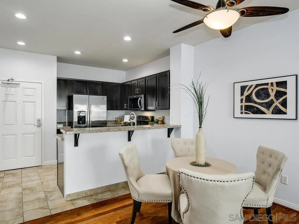 Photo #6: 250023377 Listing 