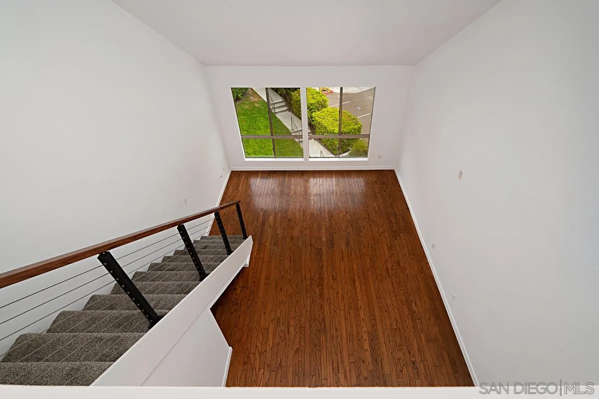 https://cdn.realtyfeed.com/cdn/127/250023386/2b3ef5c6d3c64f3d6648d6ebd26ba22f.webp