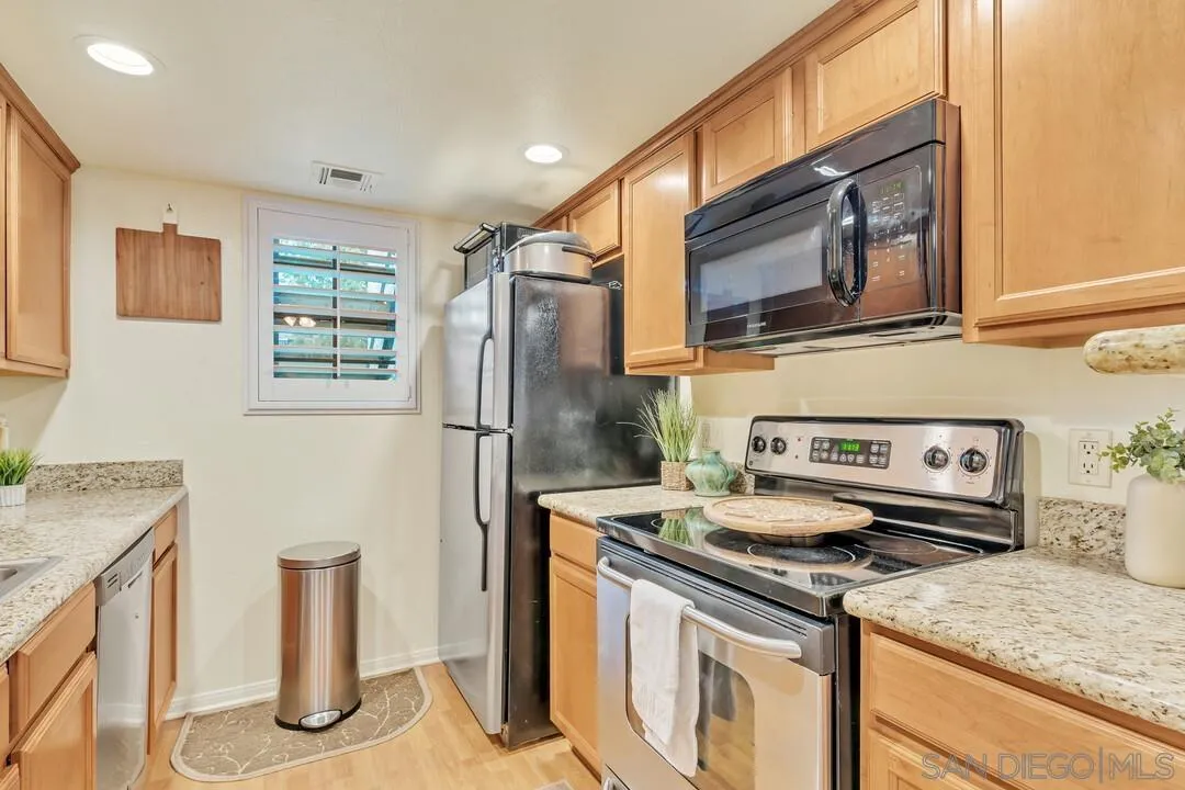 https://cdn.realtyfeed.com/cdn/127/250023418/35041d2a6e72efadcfff4a547e921cd9.webp