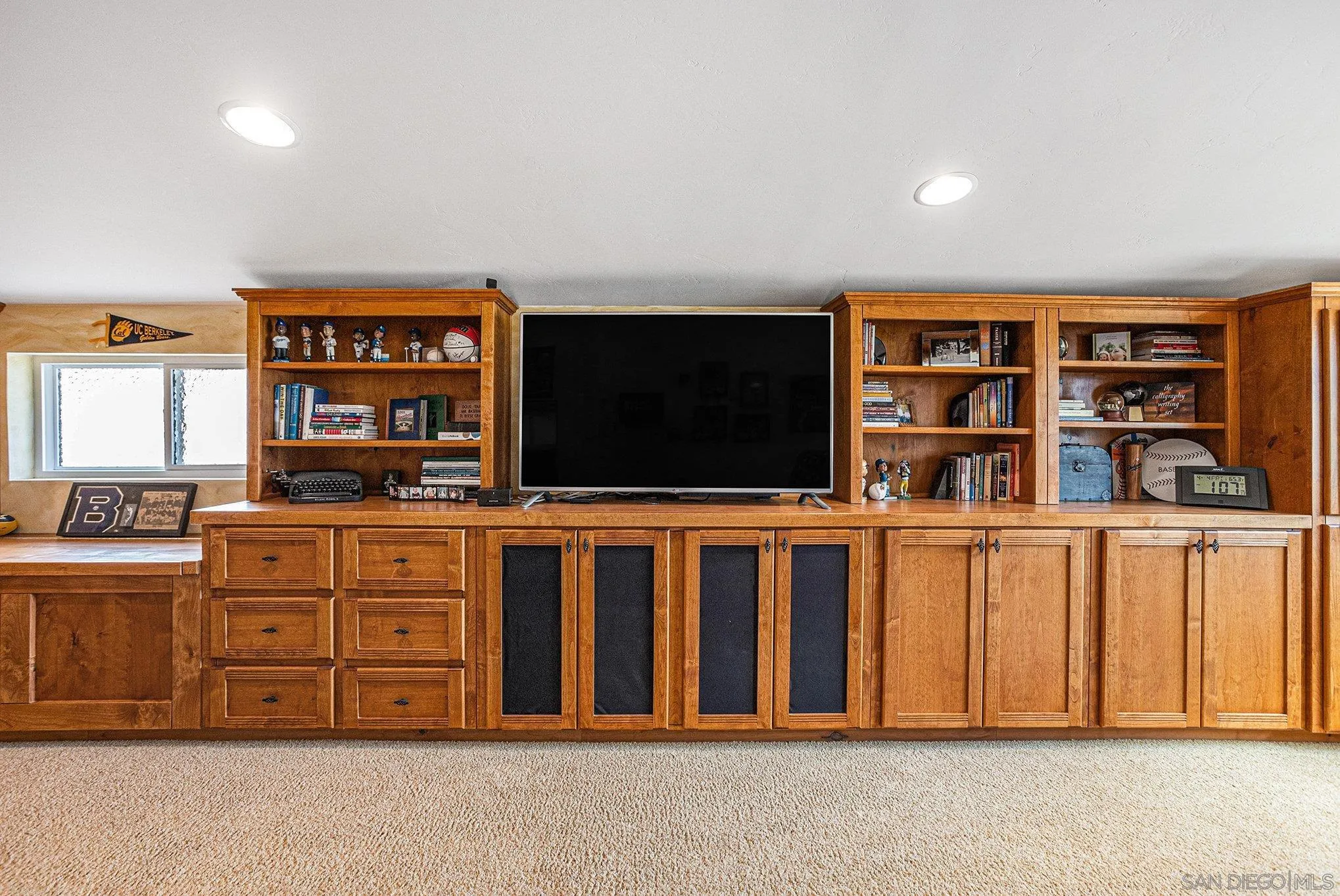 https://cdn.realtyfeed.com/cdn/127/250023423/31b9a6e6538a05e3d7dcbd25c4a5aa82.webp