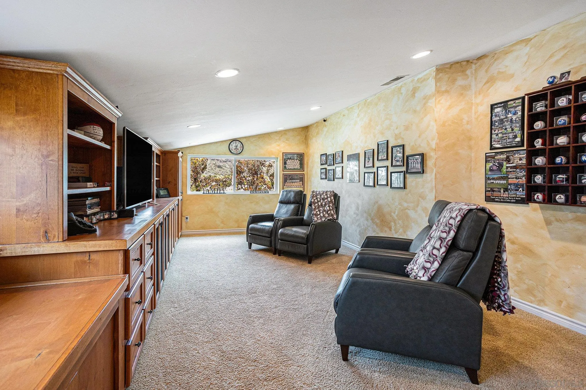 https://cdn.realtyfeed.com/cdn/127/250023423/3a8e5d404f23a8fe5f7b9af6e647158e.webp