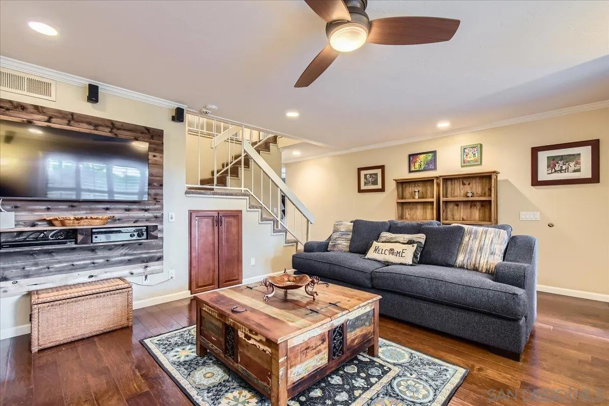 Photo #5: 250023438 Listing 