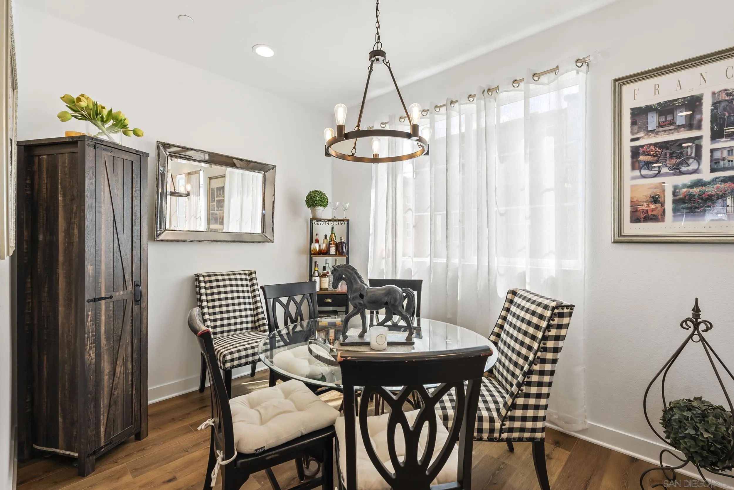 Photo #6: 250023441 Listing 