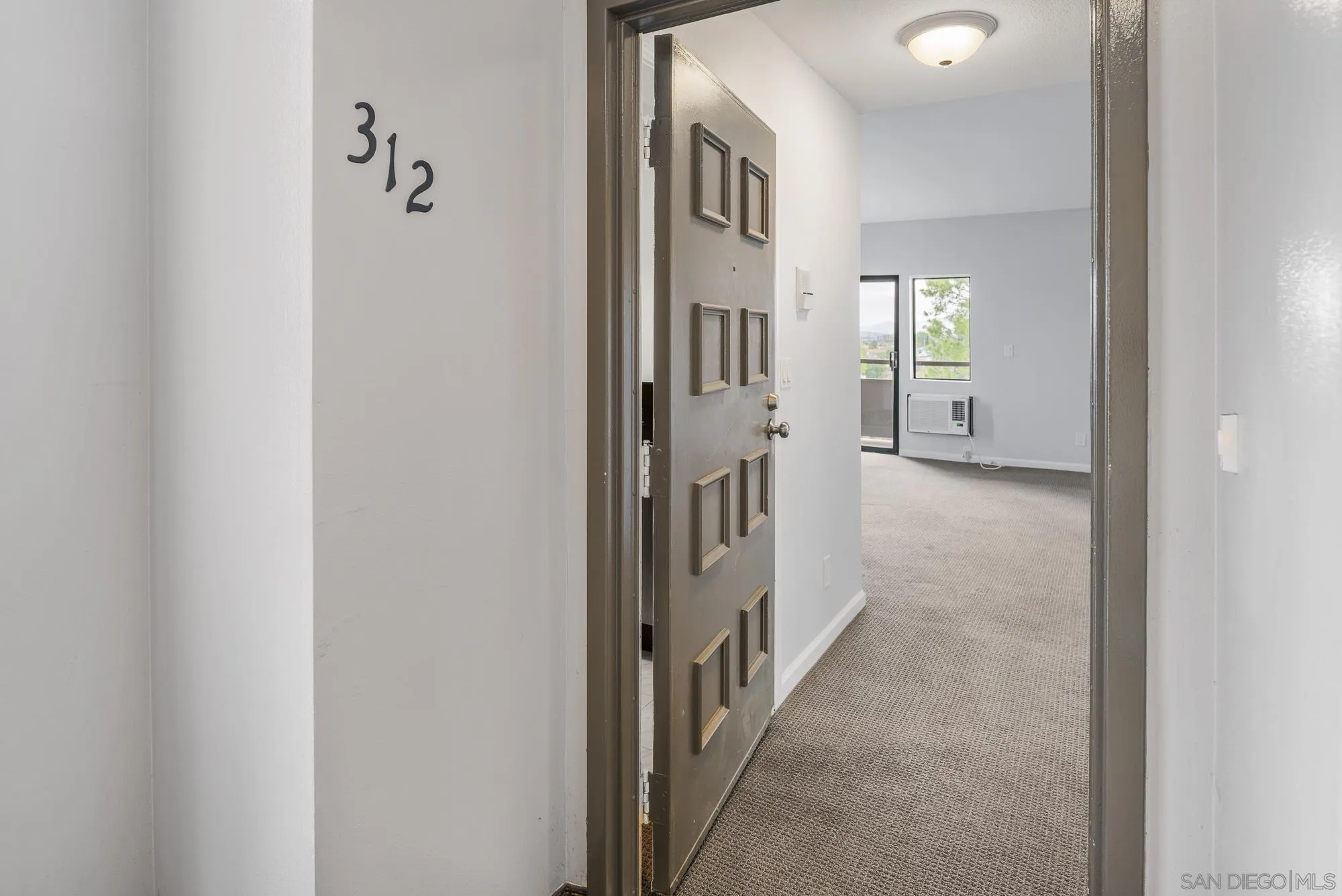 Photo #4: 250023445 Listing 
