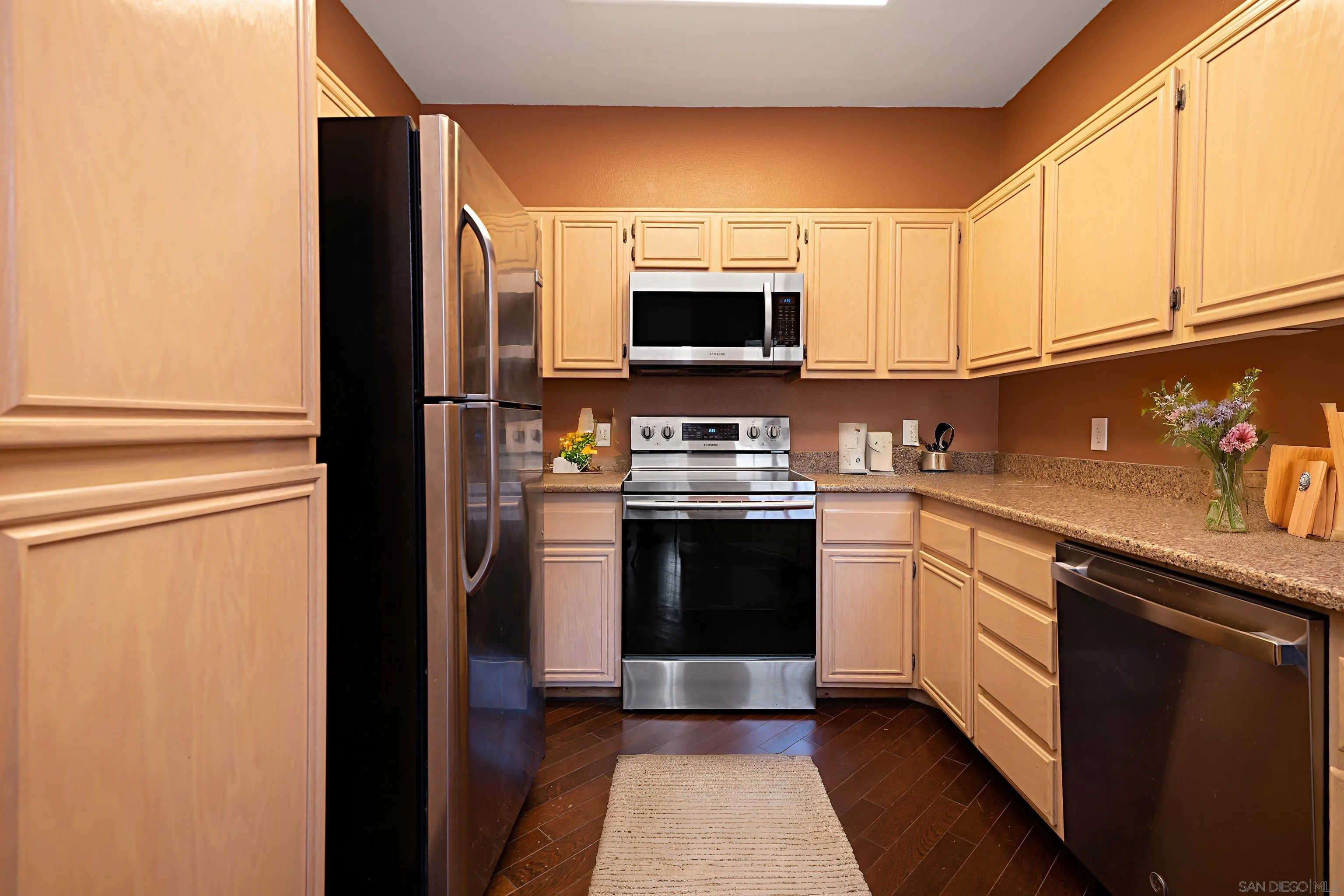 https://cdn.realtyfeed.com/cdn/127/250023450/afe394030194344ad0234217ec0ee175.webp