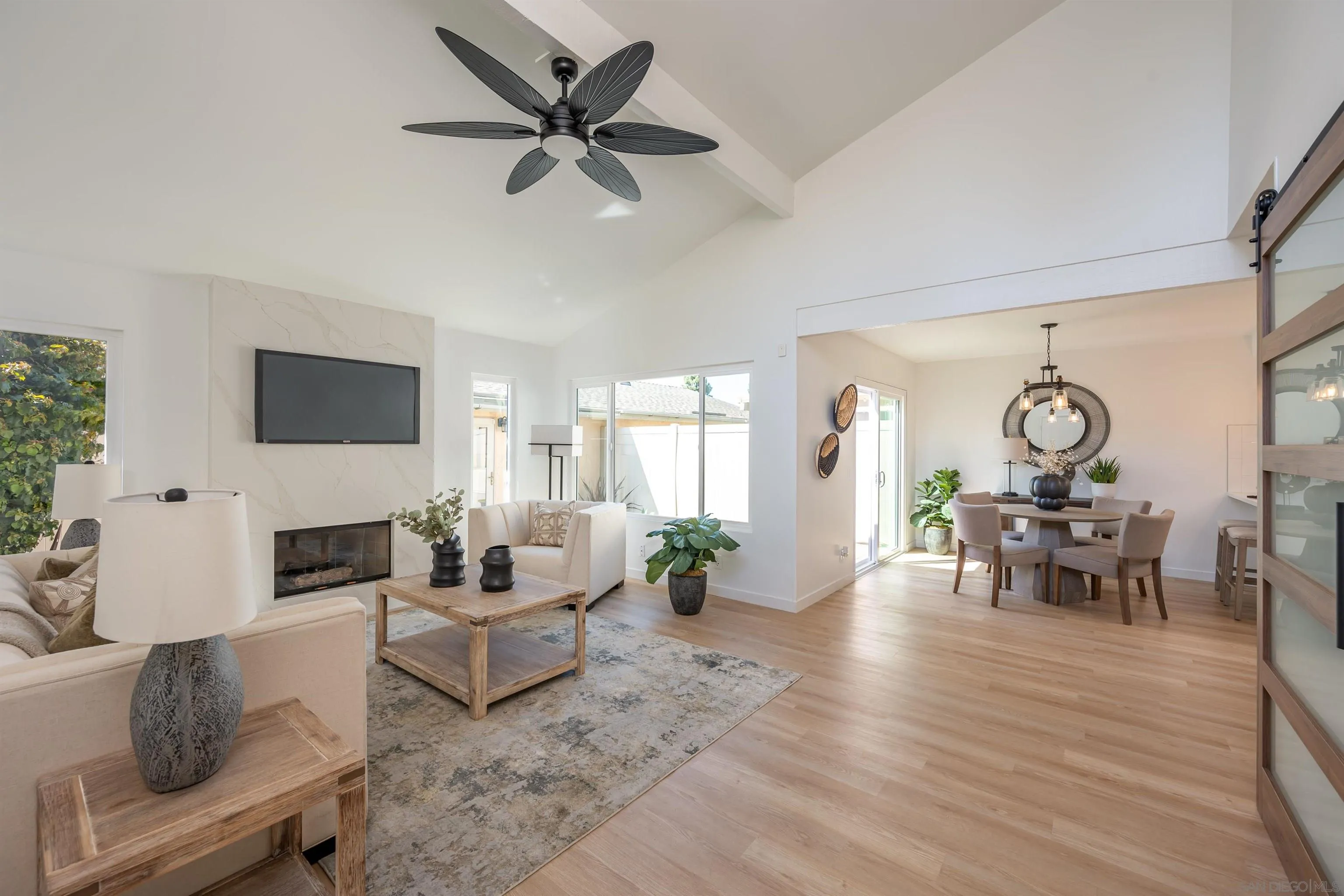 Photo #2: 250023471 Listing 