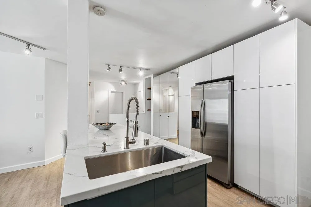 Photo #6: 250023474 Listing 