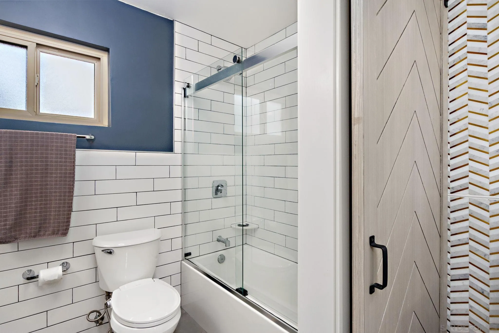 Photo #17: 250023579 Listing: Photo #17