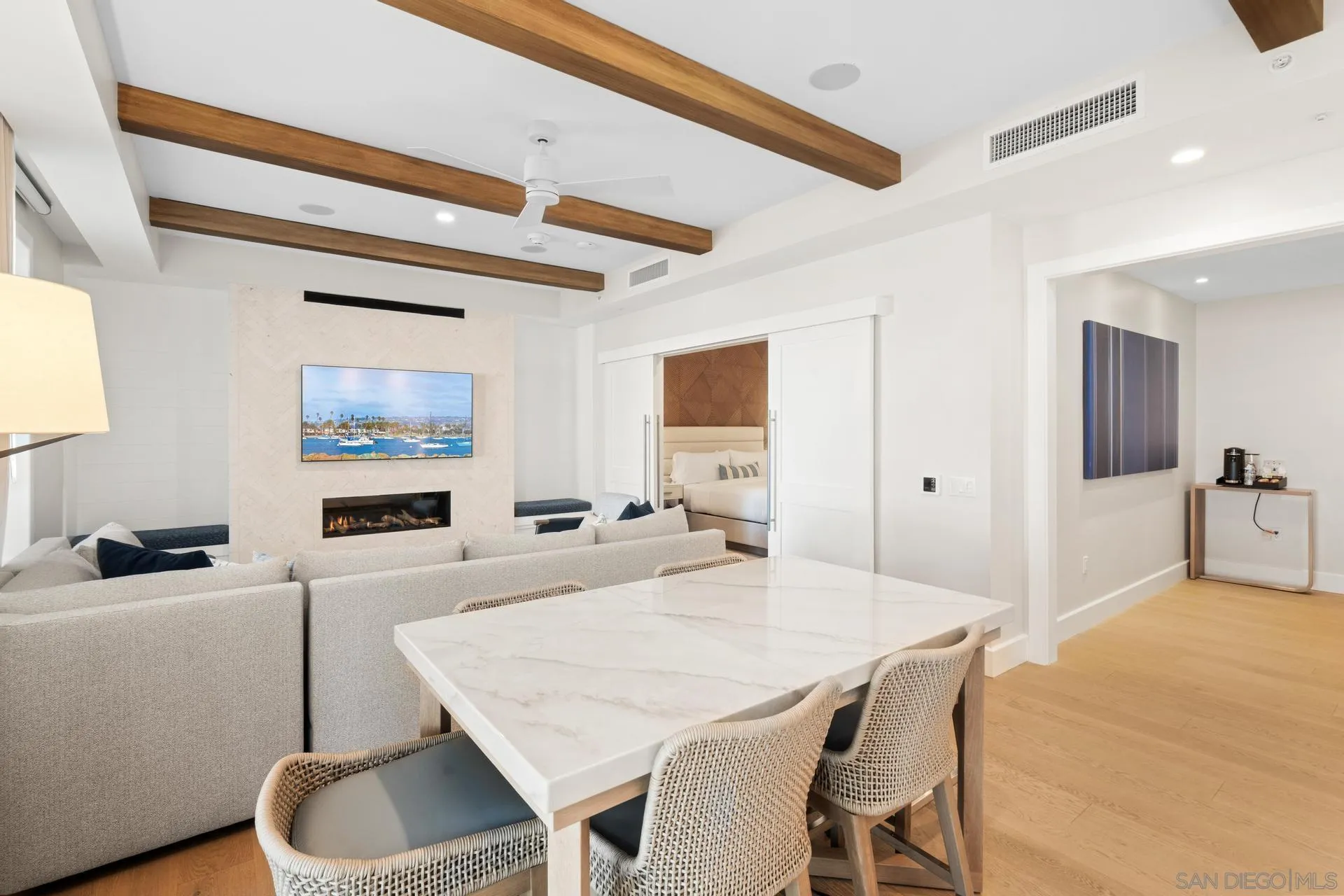 Photo #3: 250023600 Listing 