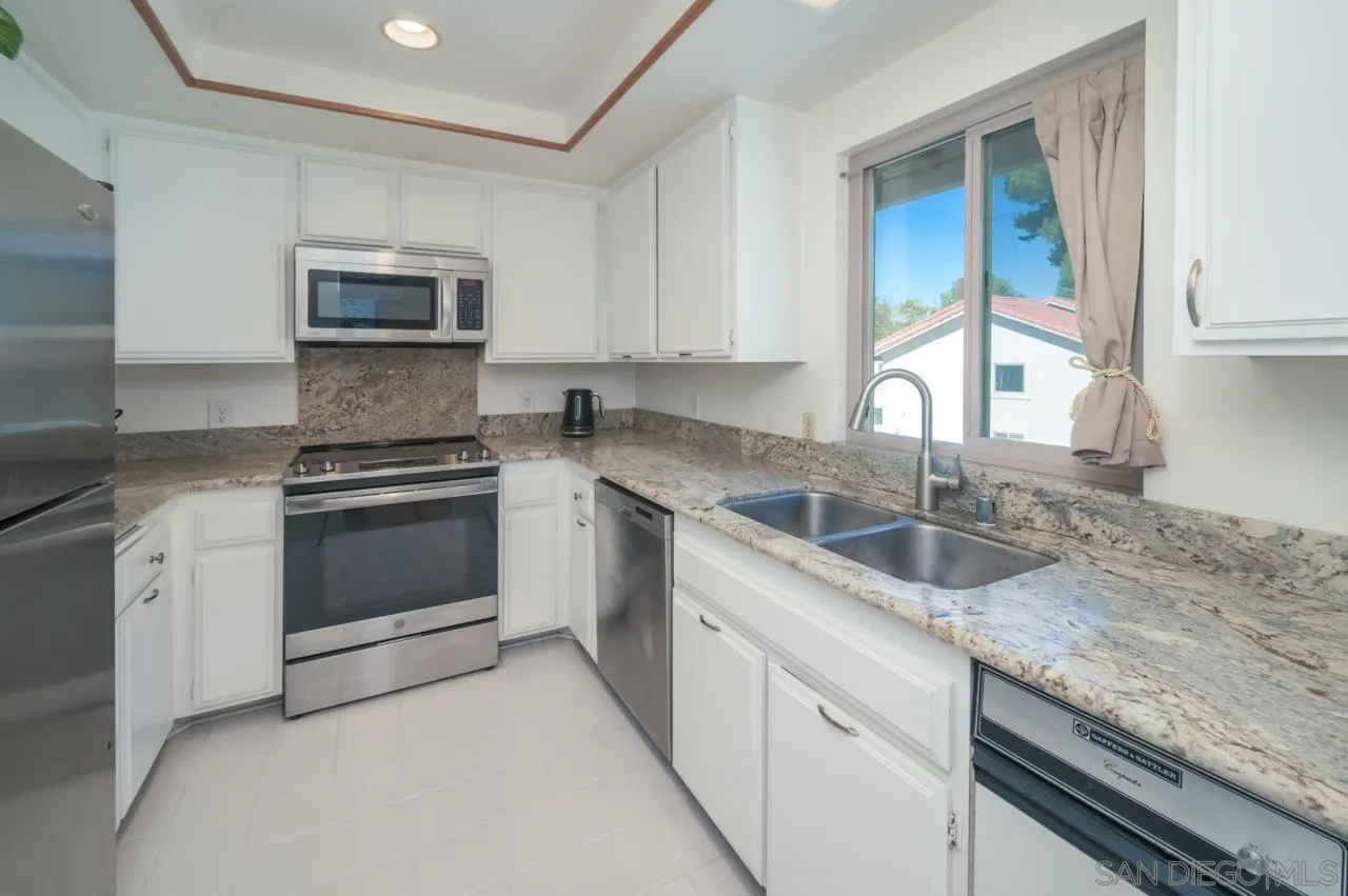 Photo #5: 250023624 Listing 