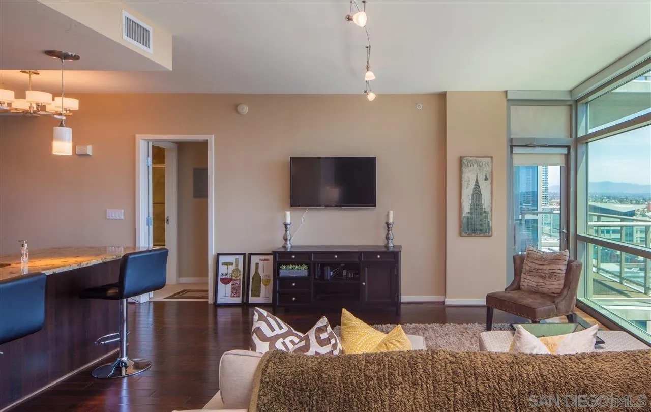 Photo #3: 250023660 Listing 