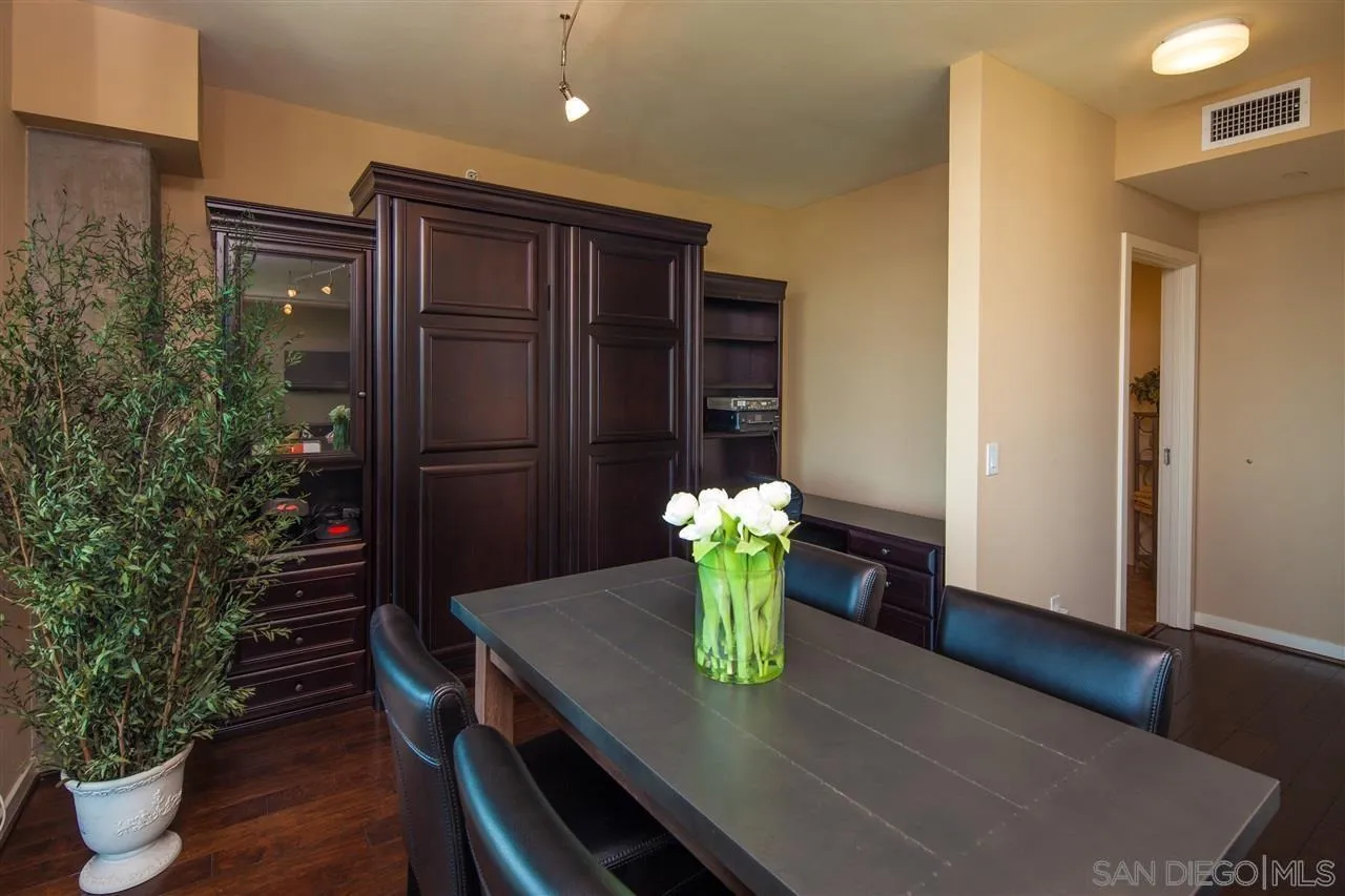 Photo #6: 250023660 Listing 