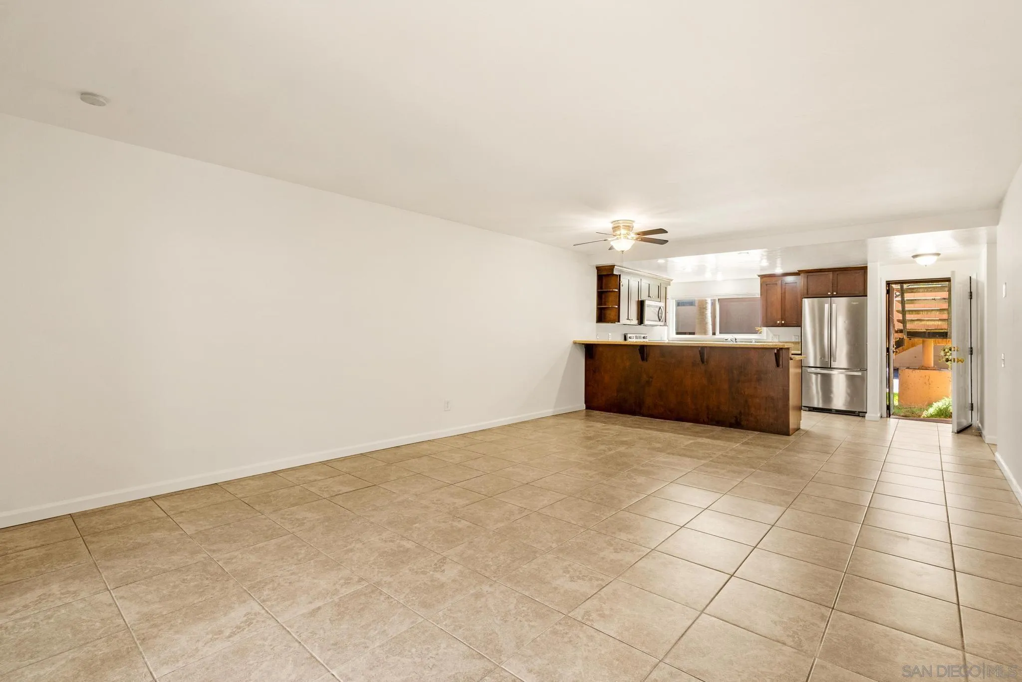 Photo #5: 250023670 Listing 