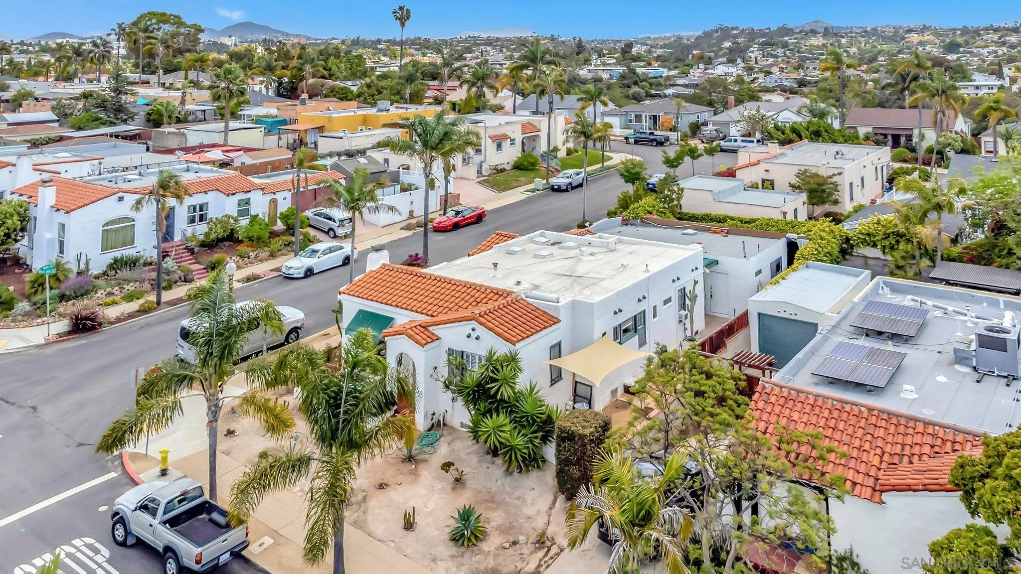 https://cdn.realtyfeed.com/cdn/127/250023690/f1db2a55b9cddf00263932b2c3bfdf3a.webp