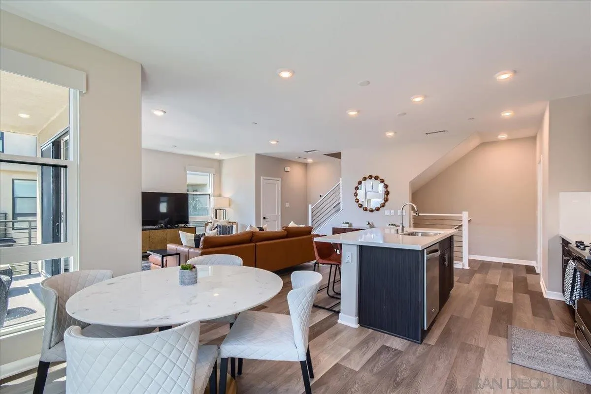https://cdn.realtyfeed.com/cdn/127/250023695/34d9f1e82674668d3b301f178278c48d.webp