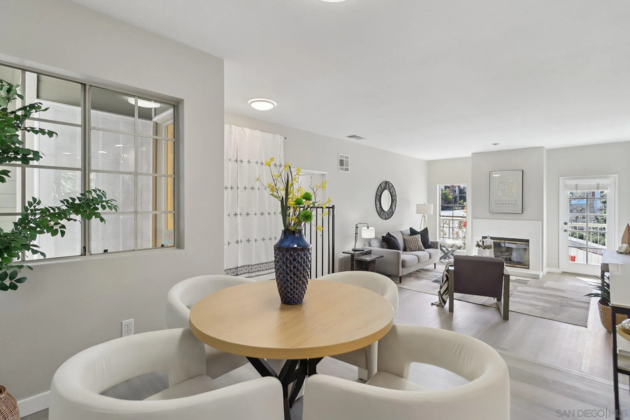 Photo #6: 250023702 Listing 