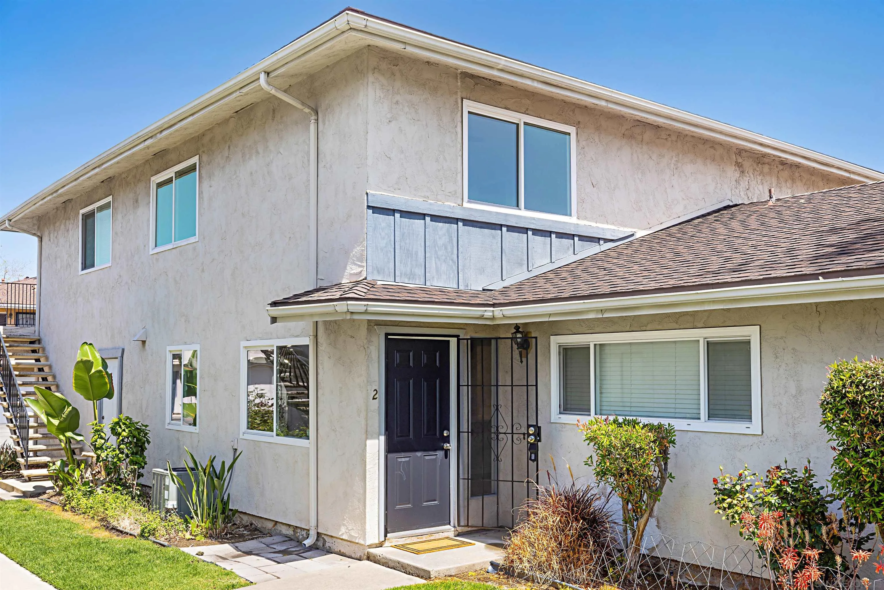 Photo #2: 250023703 Listing 