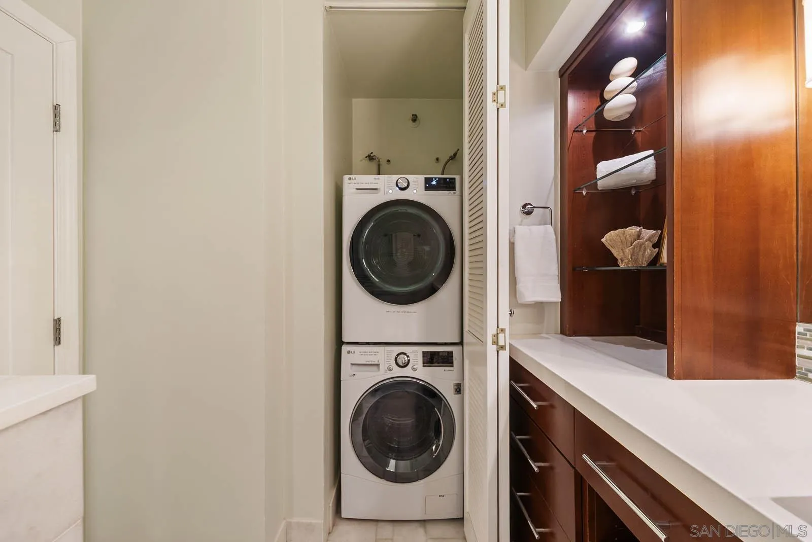 https://cdn.realtyfeed.com/cdn/127/250023710/03beac41955ef16c1d6c8b57af3e0b57.webp