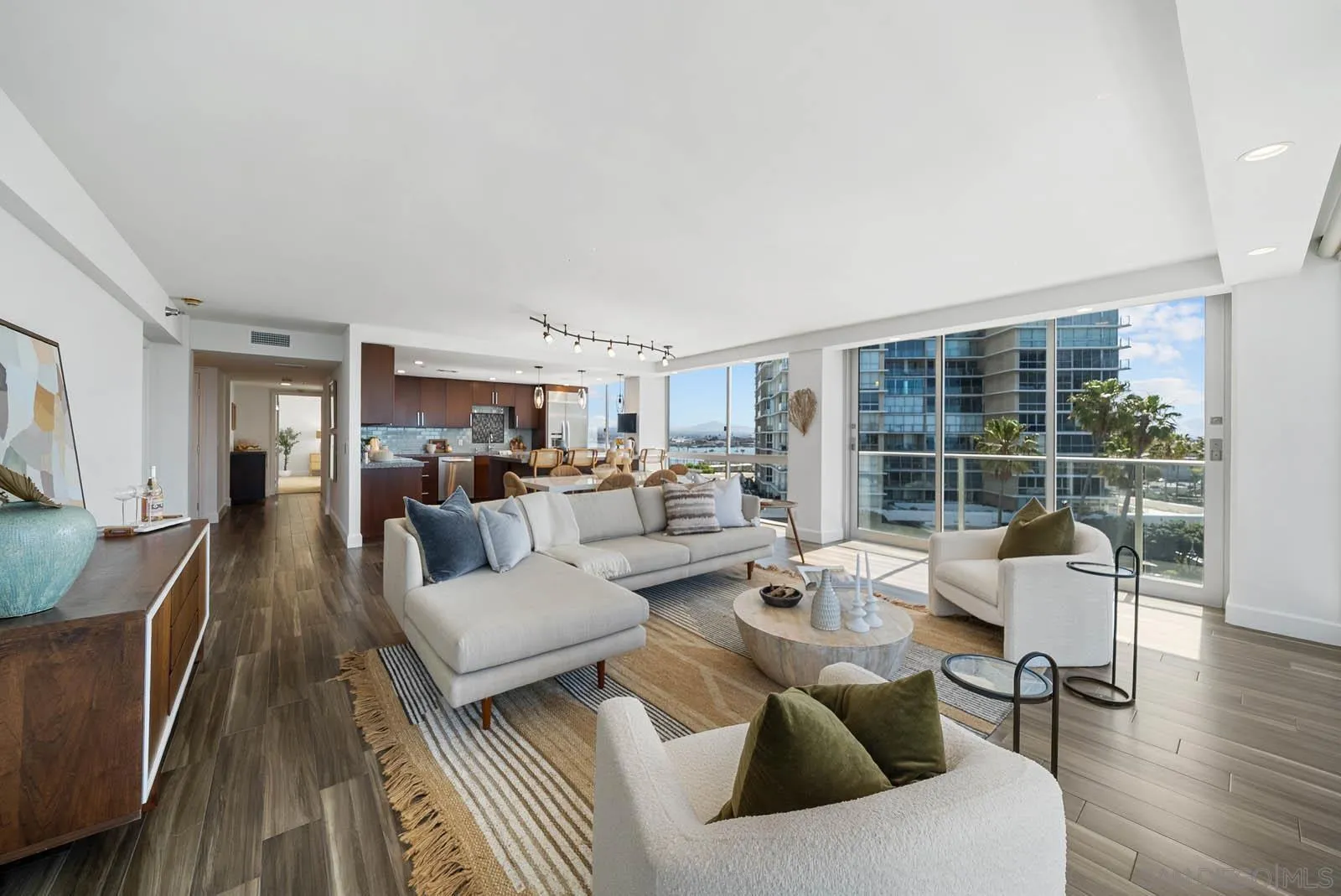 https://cdn.realtyfeed.com/cdn/127/250023710/6f46ebadab2eb54084cf8e7461b3d02d.webp