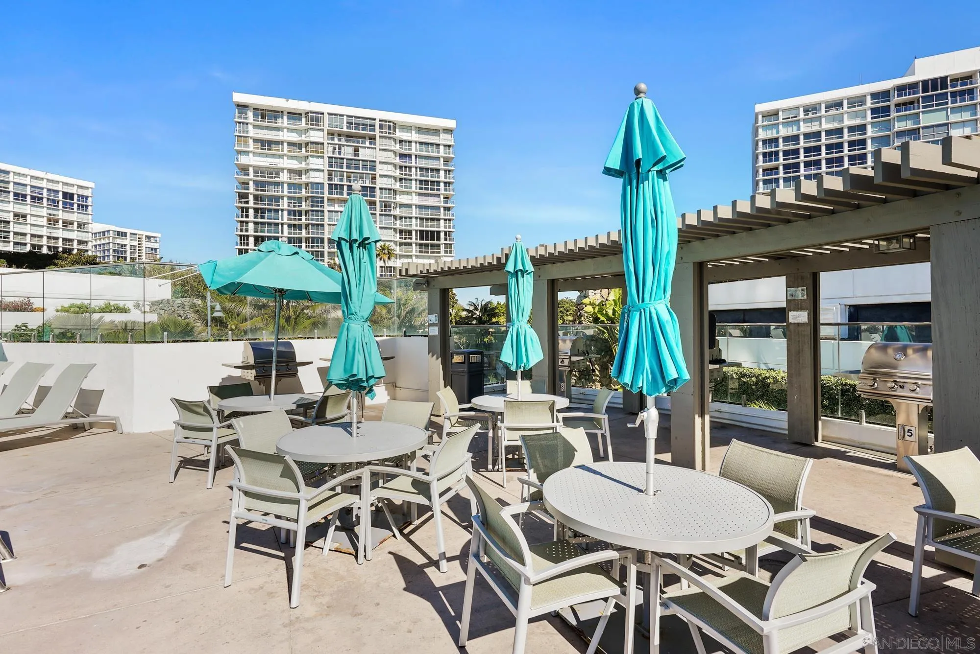 https://cdn.realtyfeed.com/cdn/127/250023710/c77e4ea8087c49a814d0bd606550304f.webp