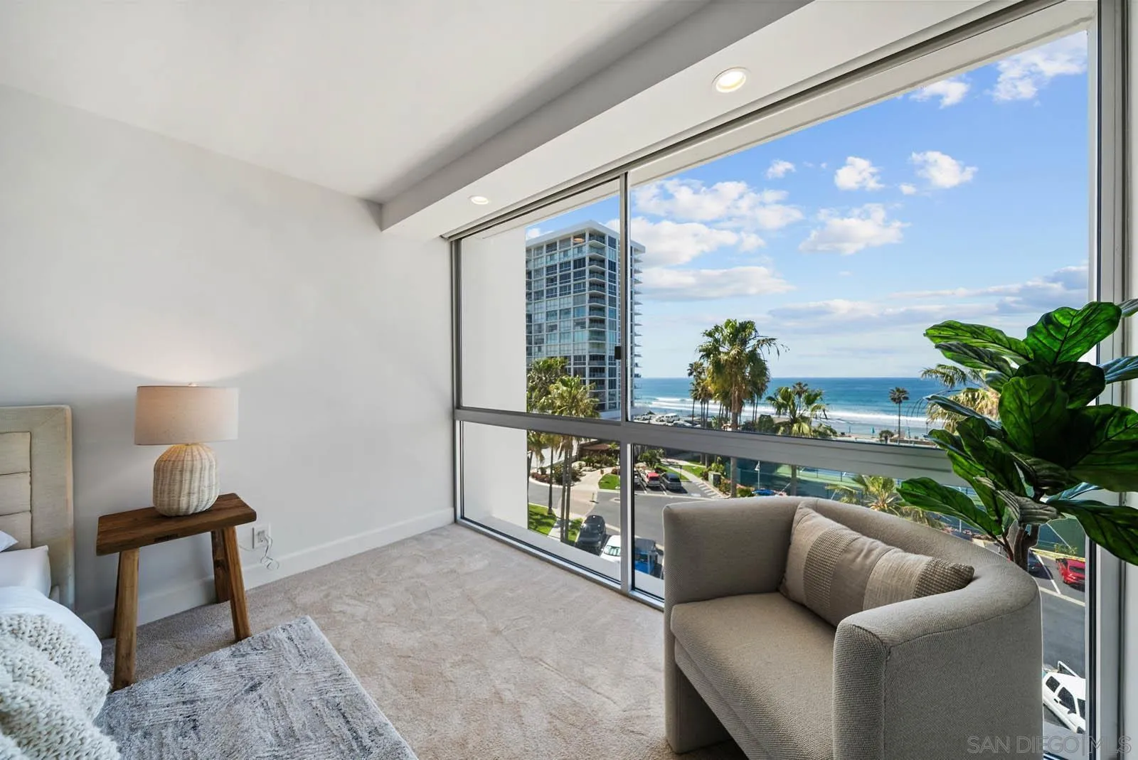 https://cdn.realtyfeed.com/cdn/127/250023710/cbc22cf250c5bddcd4c914f3a92e396d.webp