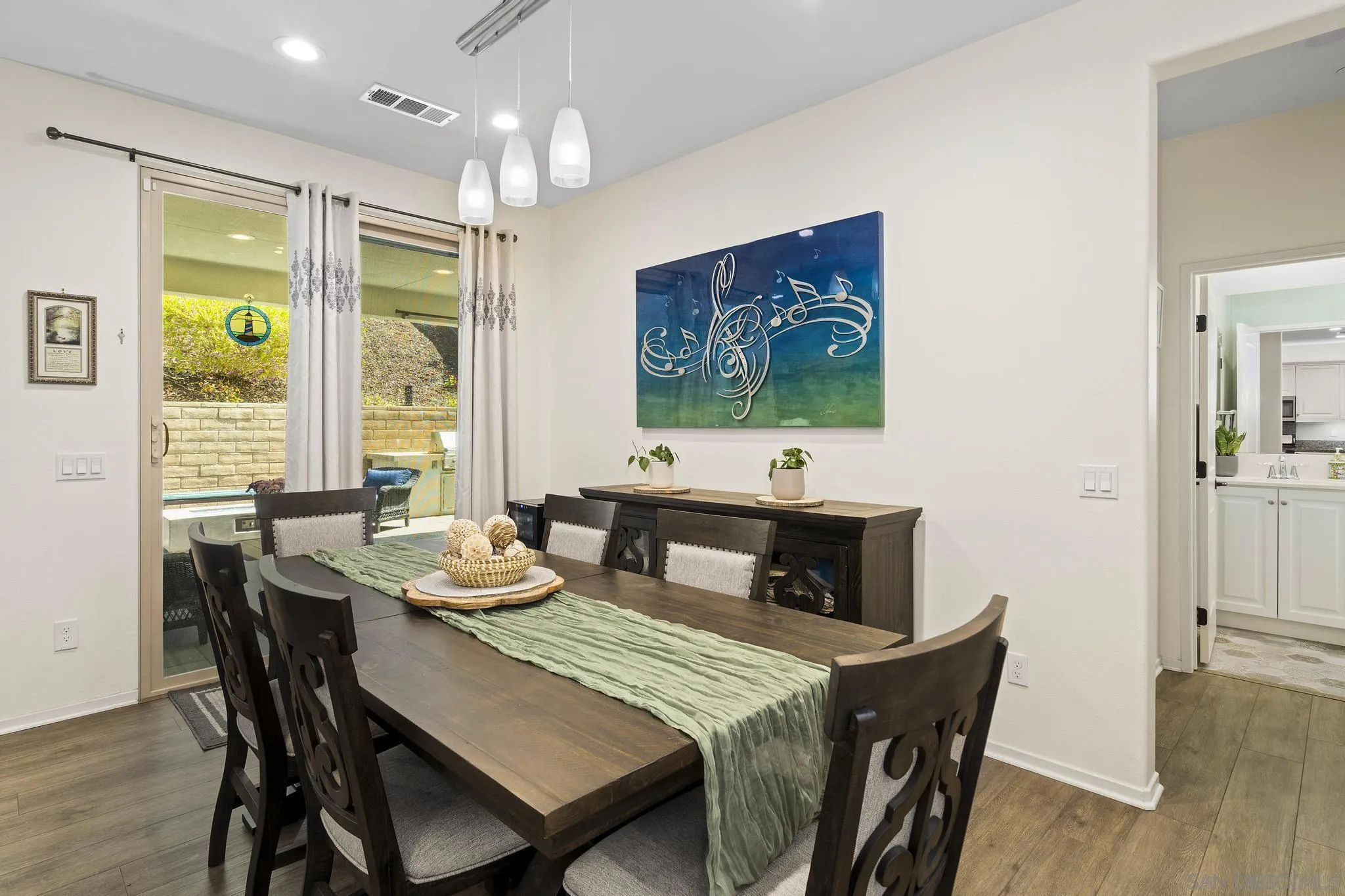 https://cdn.realtyfeed.com/cdn/127/250023722/b69773106c0ced8c8f4a02647f4d3e2b.webp