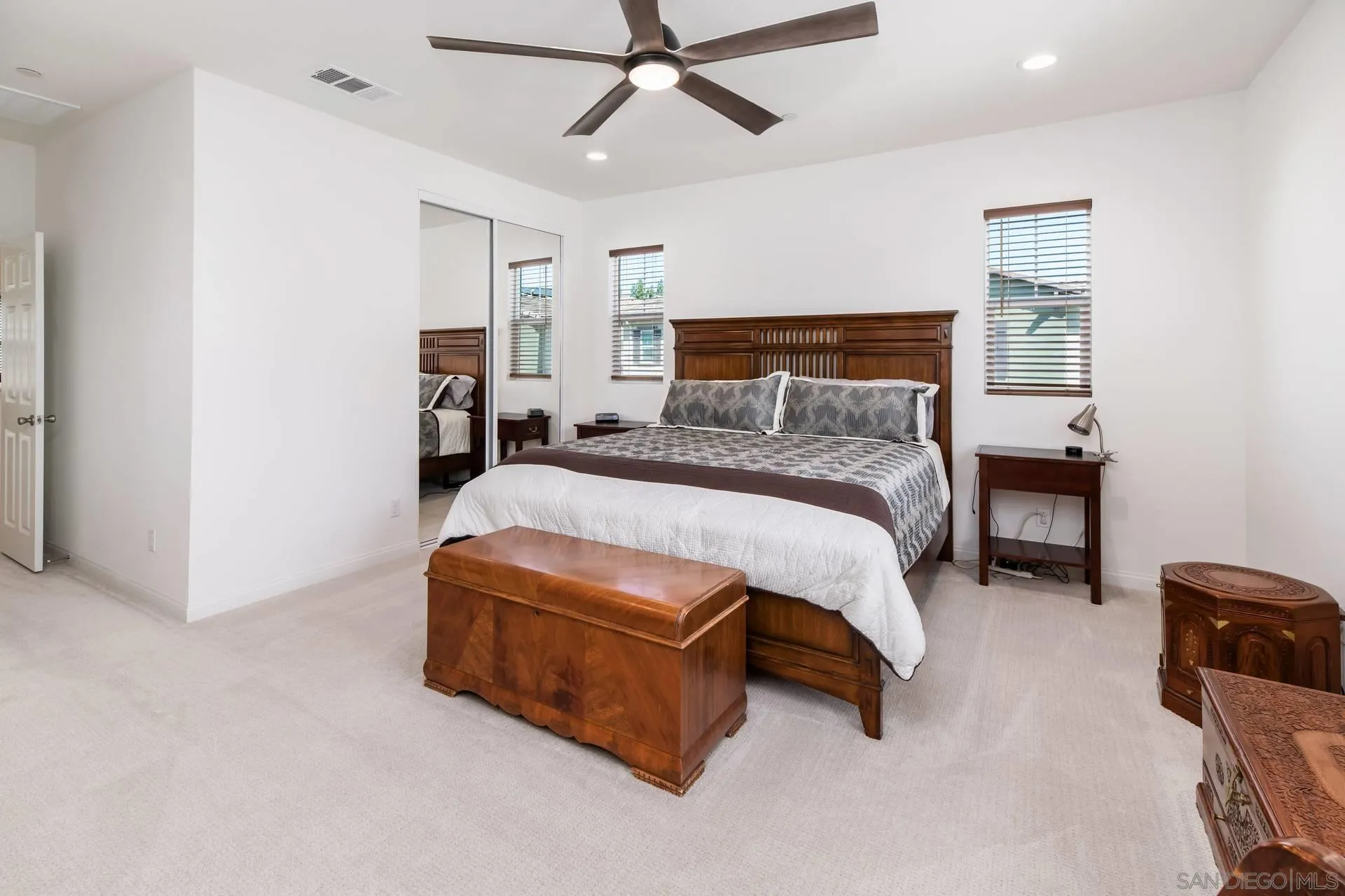 https://cdn.realtyfeed.com/cdn/127/250023731/1f48b98cb7077dff9350179d6a94aee1.webp