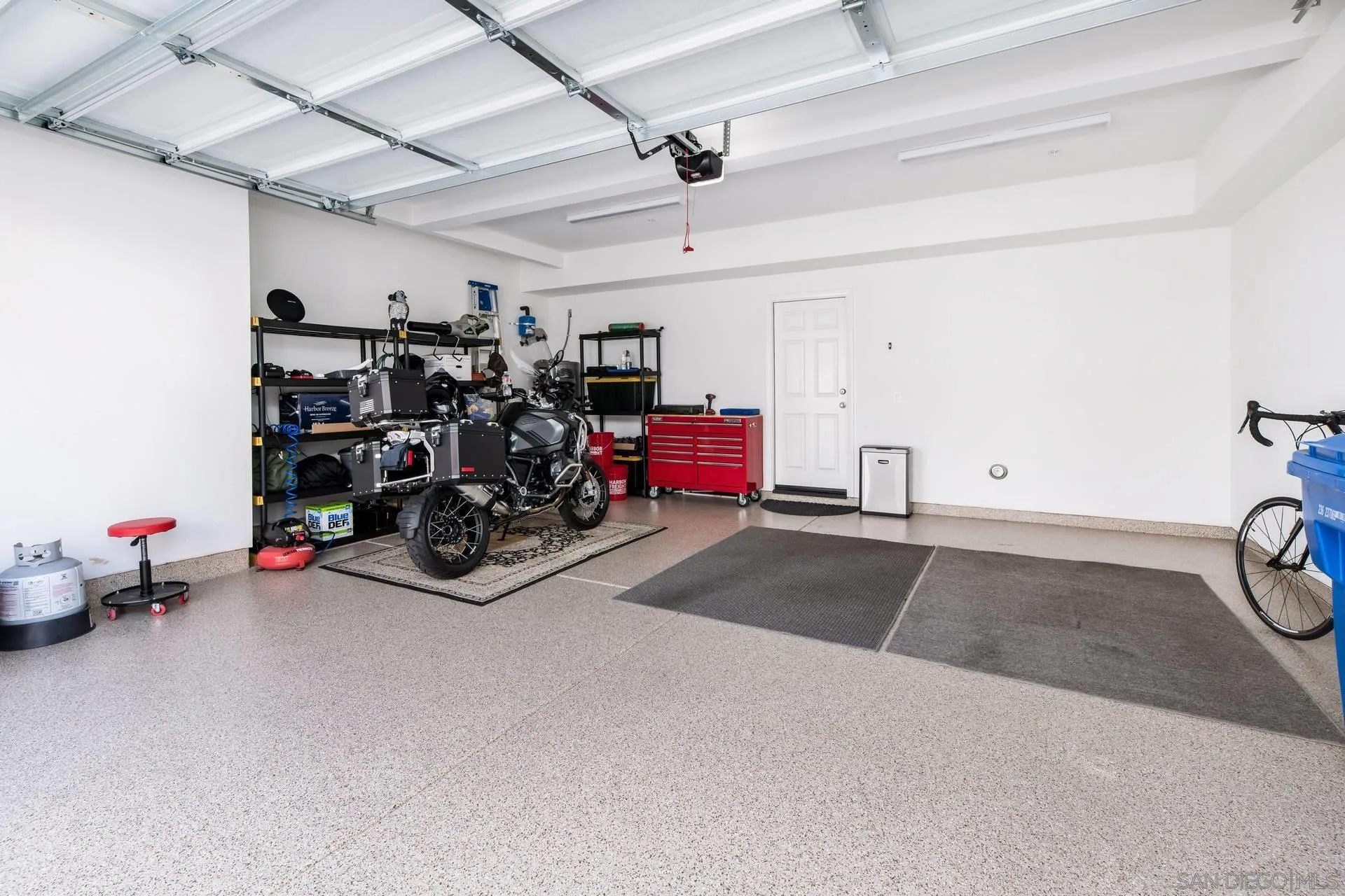 https://cdn.realtyfeed.com/cdn/127/250023731/84e00b2640a26ee9abedc1a5cac14e2c.webp