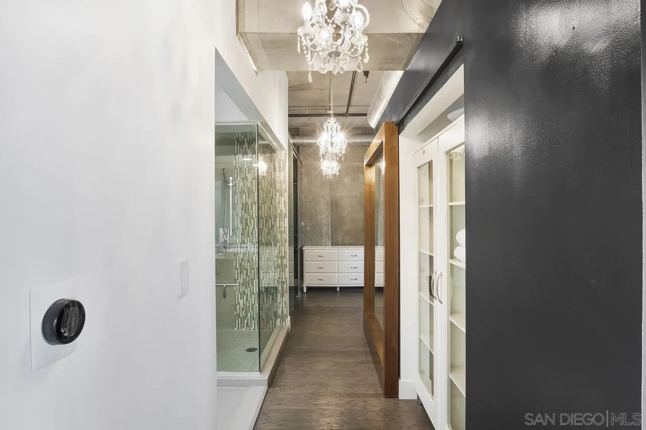 Photo #37: 250023798 Listing: Photo #37
