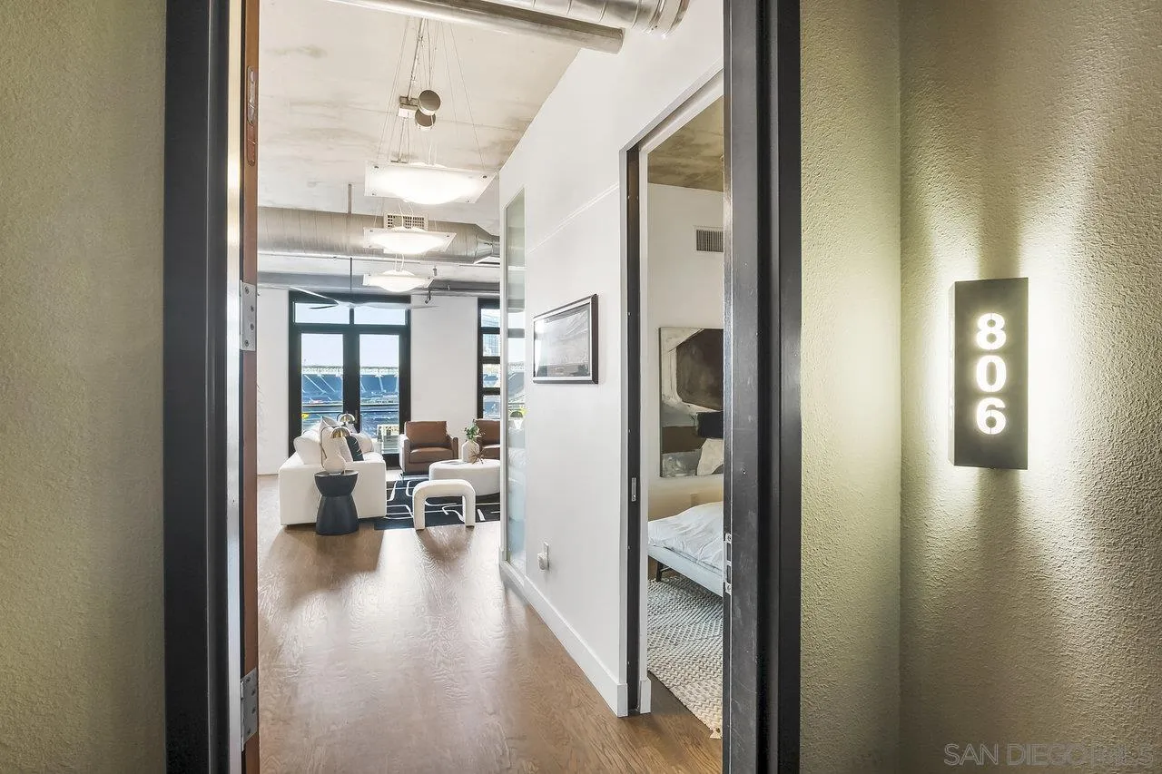 Photo #3: 250023798 Listing 