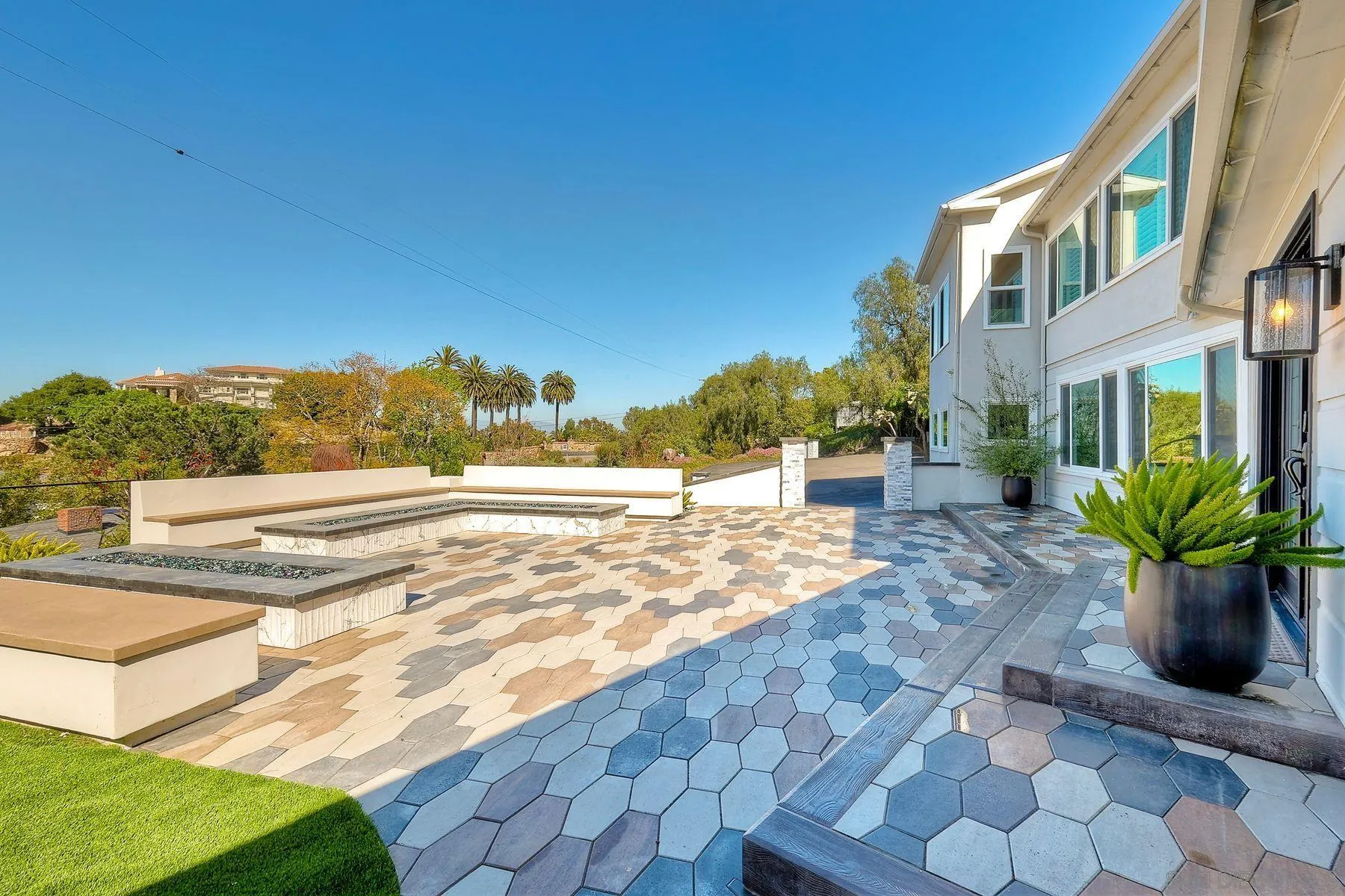 https://cdn.realtyfeed.com/cdn/127/250023863/2a17a140c089f9b7dbaa0e7116ada433.webp