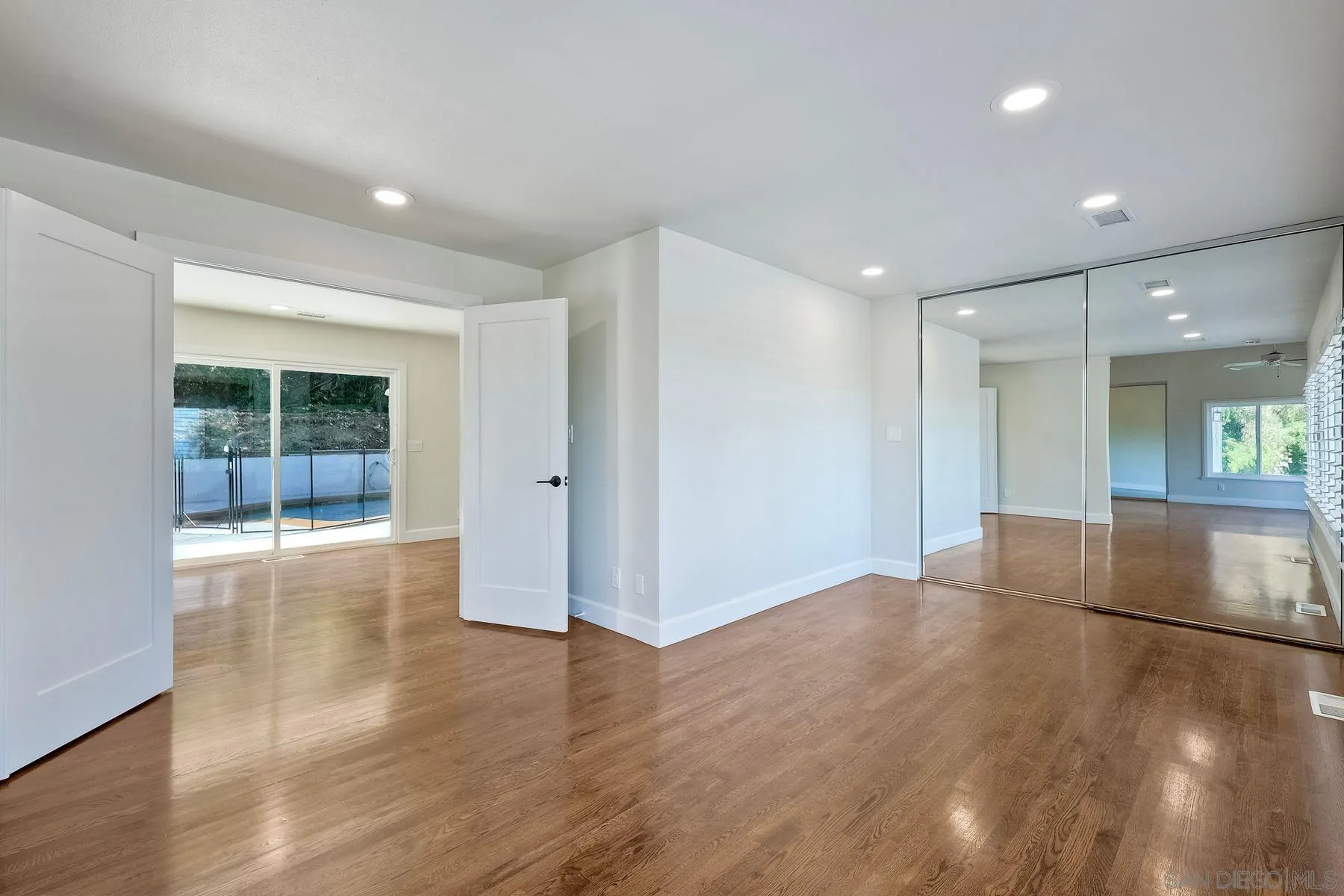 https://cdn.realtyfeed.com/cdn/127/250023863/e942a525e62ca22ade66eaa30cc49e92.webp