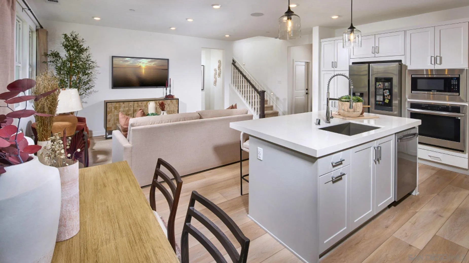 Photo #5: 250023925 Listing 