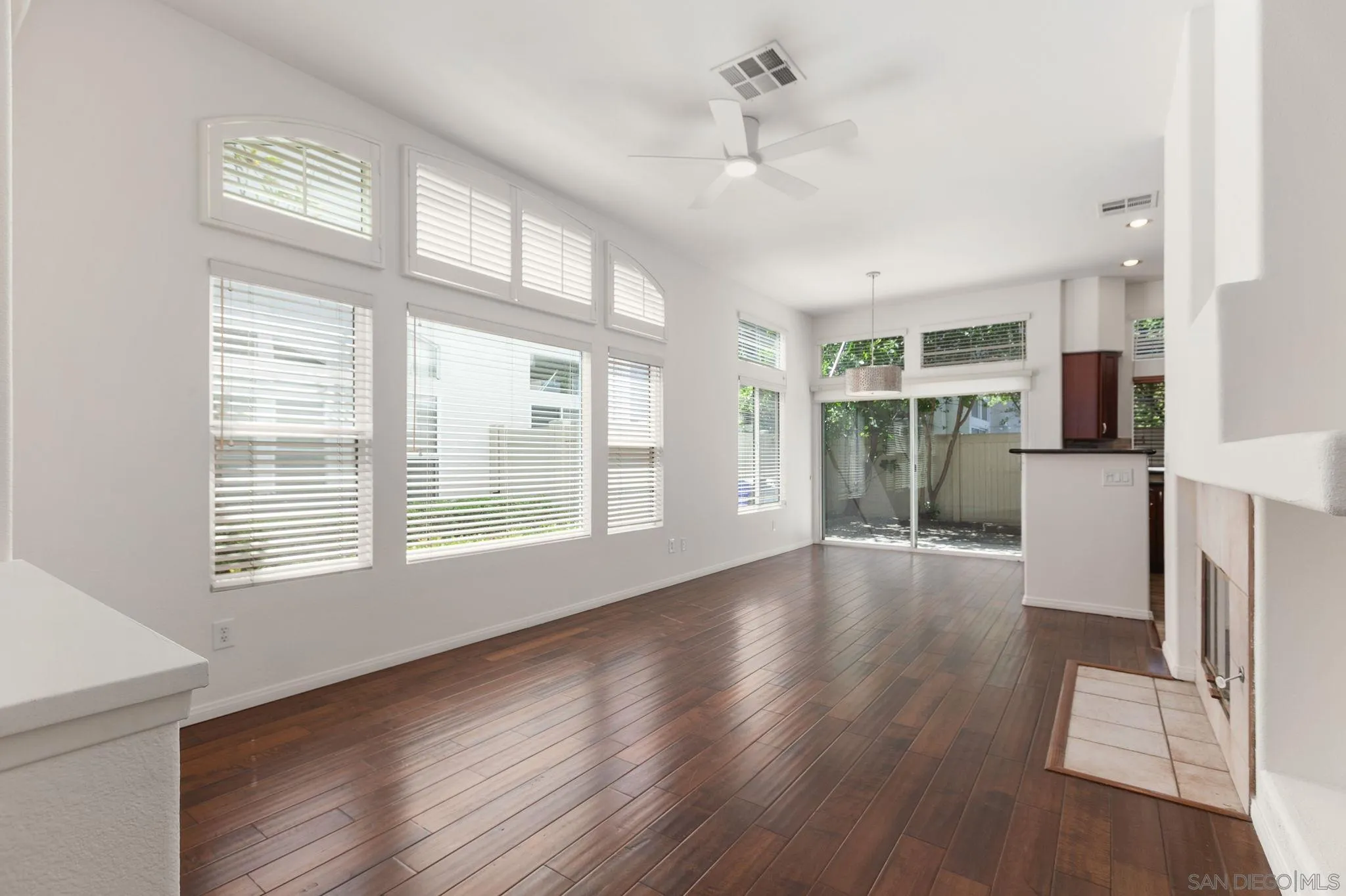 Photo #6: 250023960 Listing 